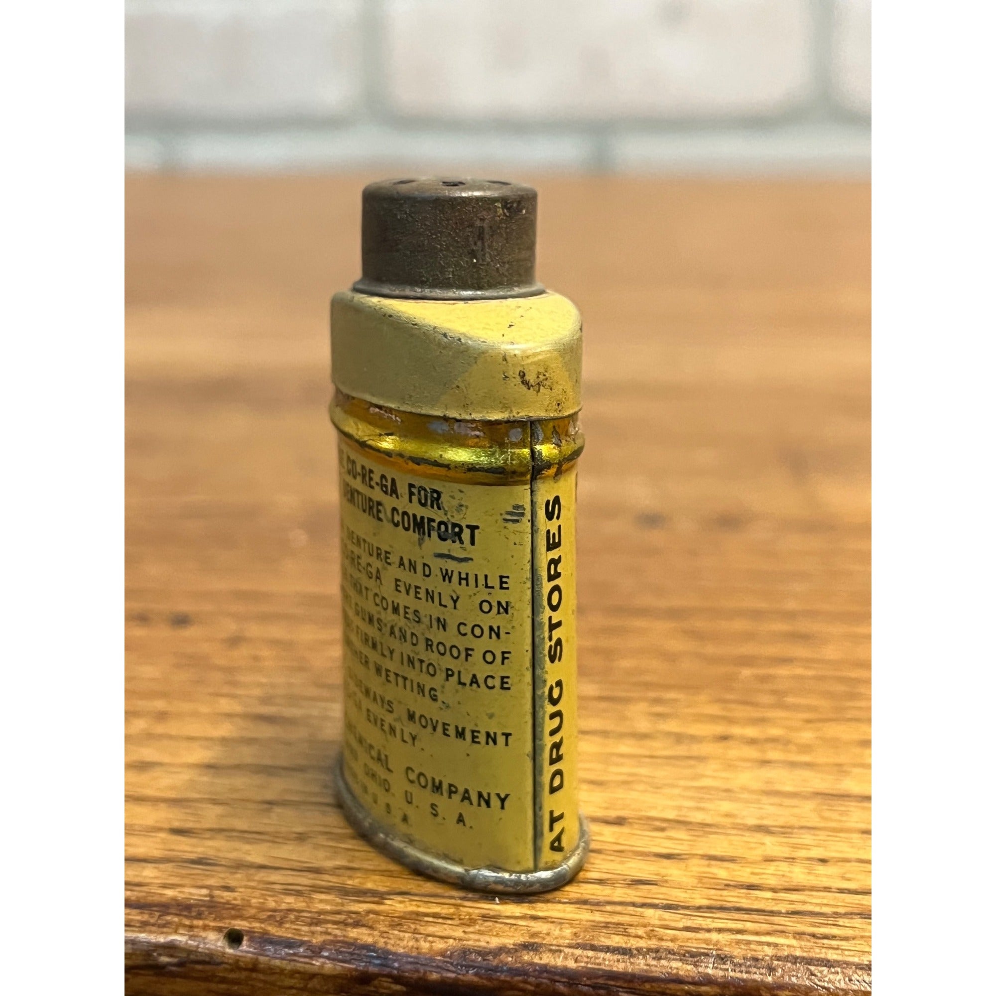 Antique Dental Wilson's CO-RE-GA Dental Adhesive Powder Free Sample Tin