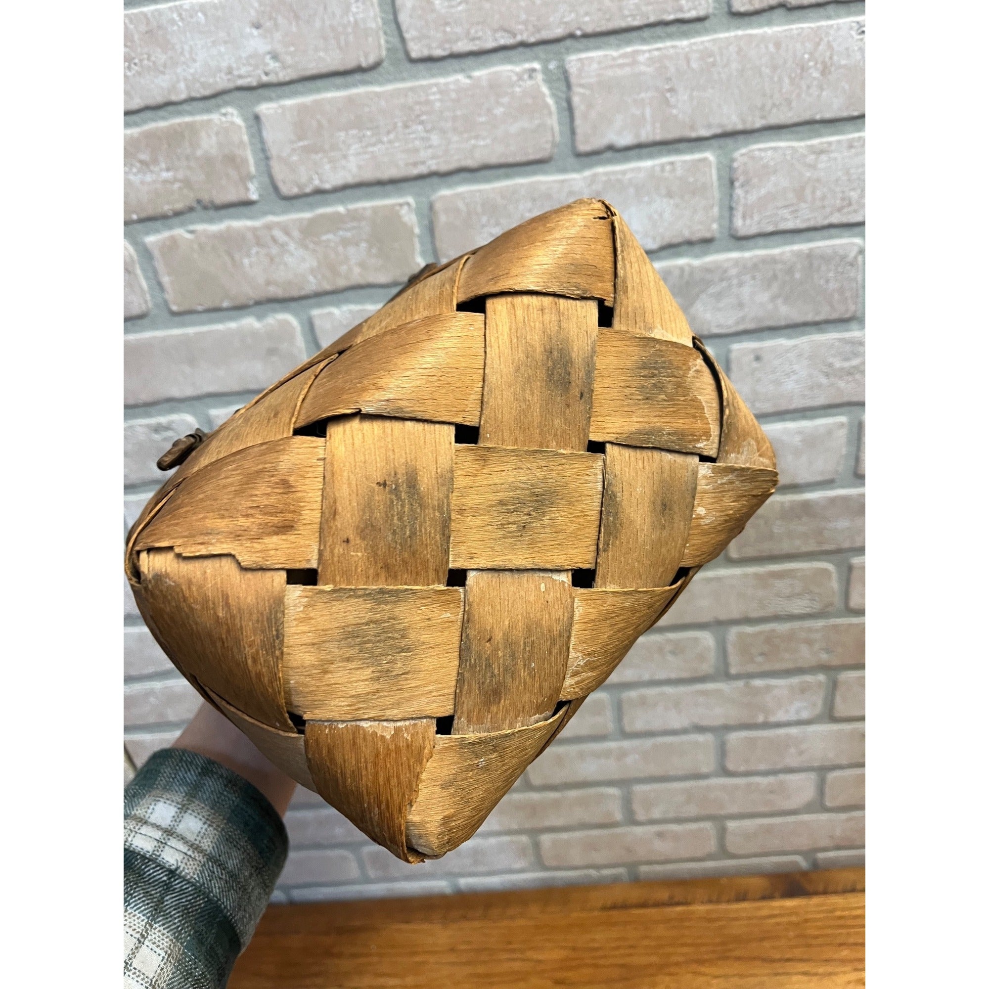 Early Primitive Splint Wood Woven Berry Basket w/ handles Hinged Covered