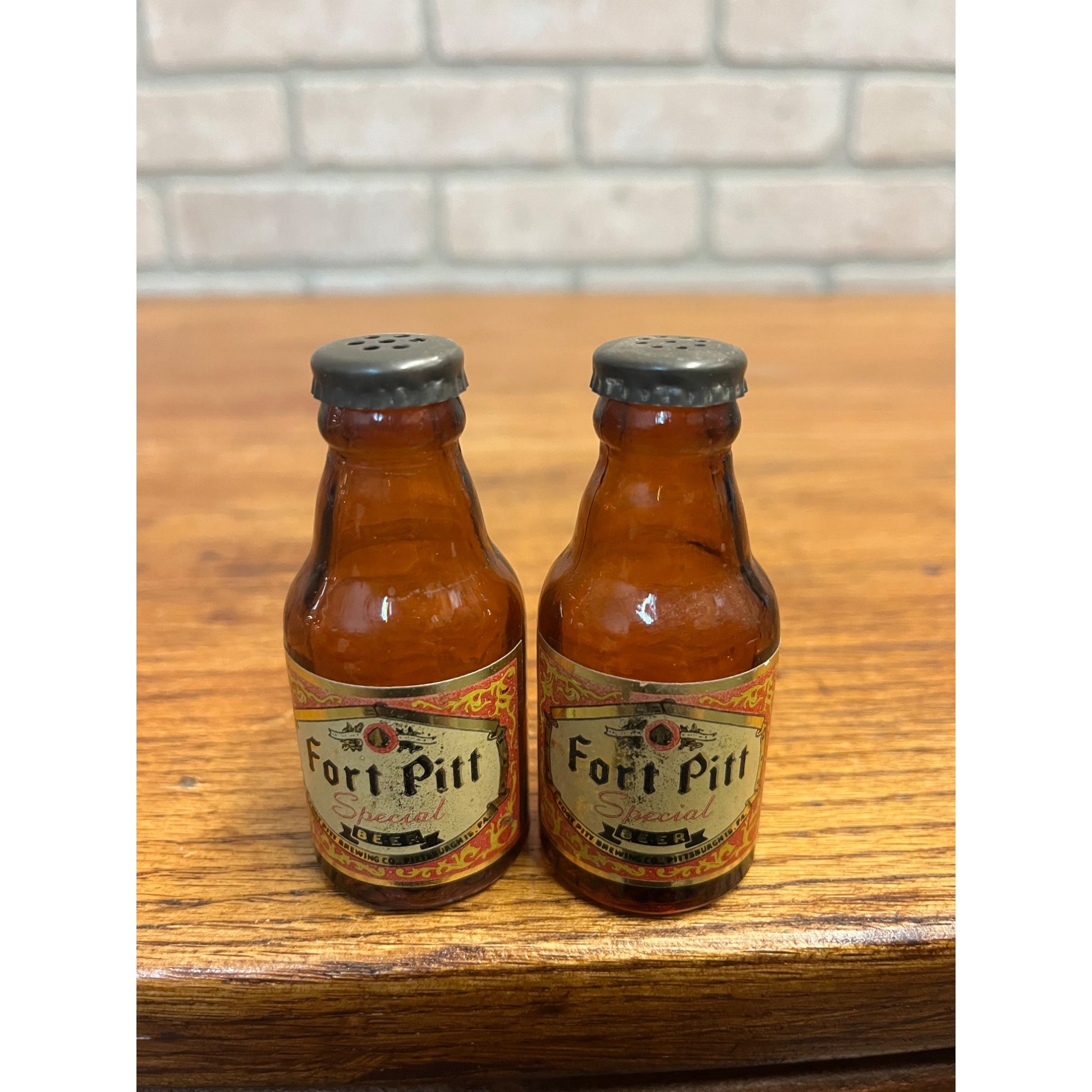 Vintage Fort Pitt Special Beer Salt and Pepper Shakers