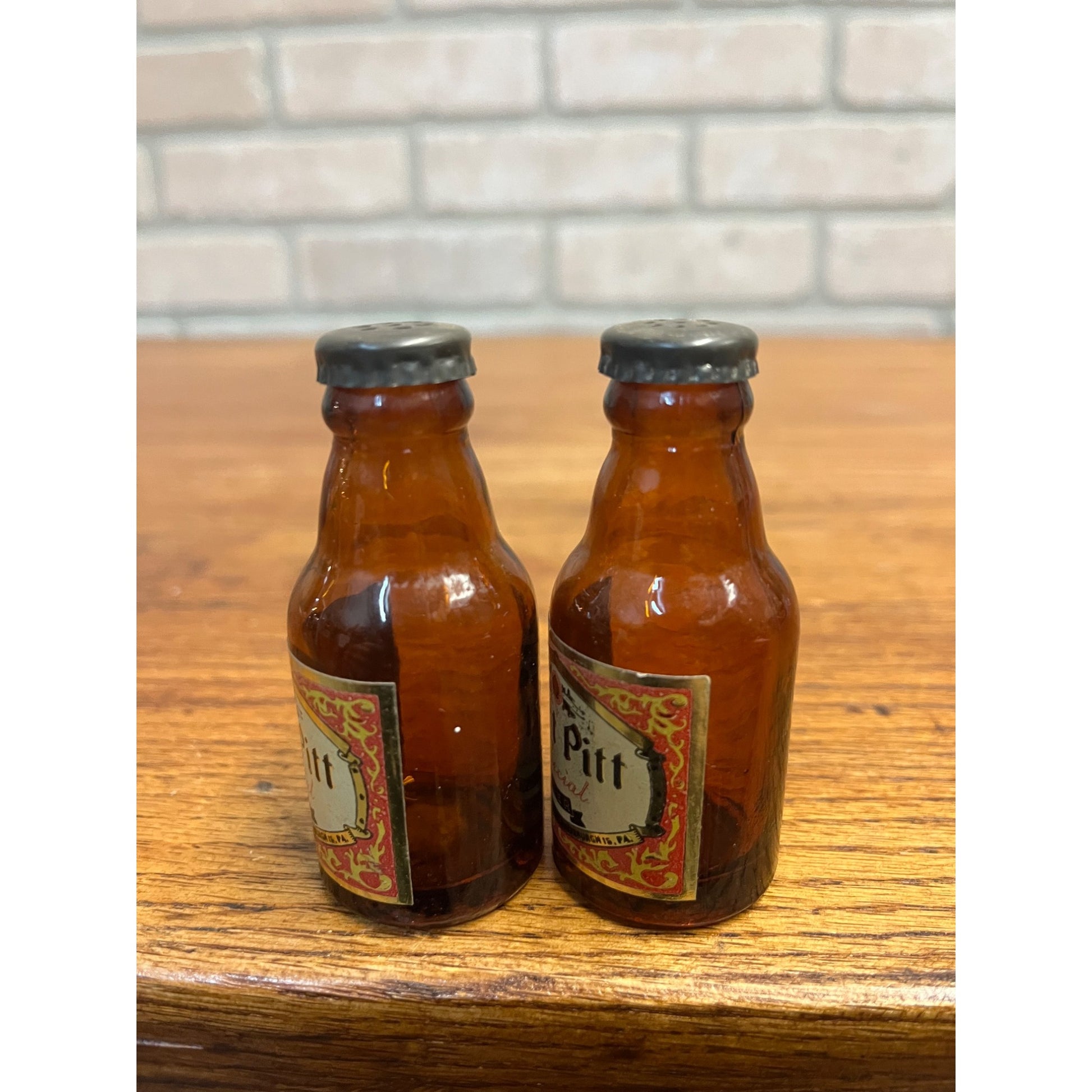 Vintage Fort Pitt Special Beer Salt and Pepper Shakers