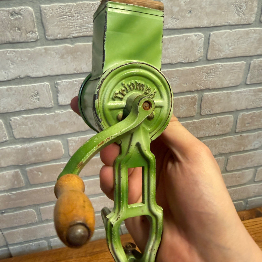 Vintage Triumph Green Cast Iron Hand-Crank Nut Grinder With Clamp & Wood Knob 1930s