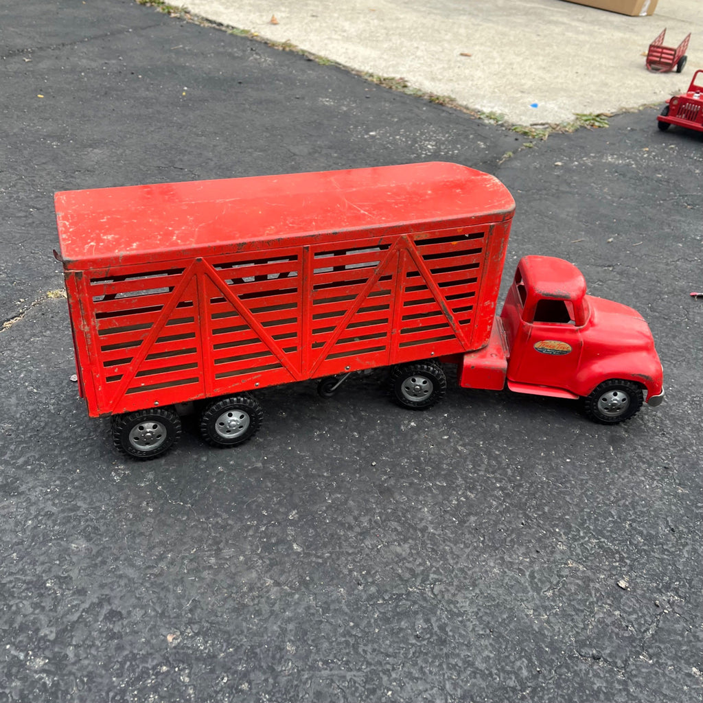 Vintage Tonka Farms Livestock Red Truck Hauler Pressed Steel Toy