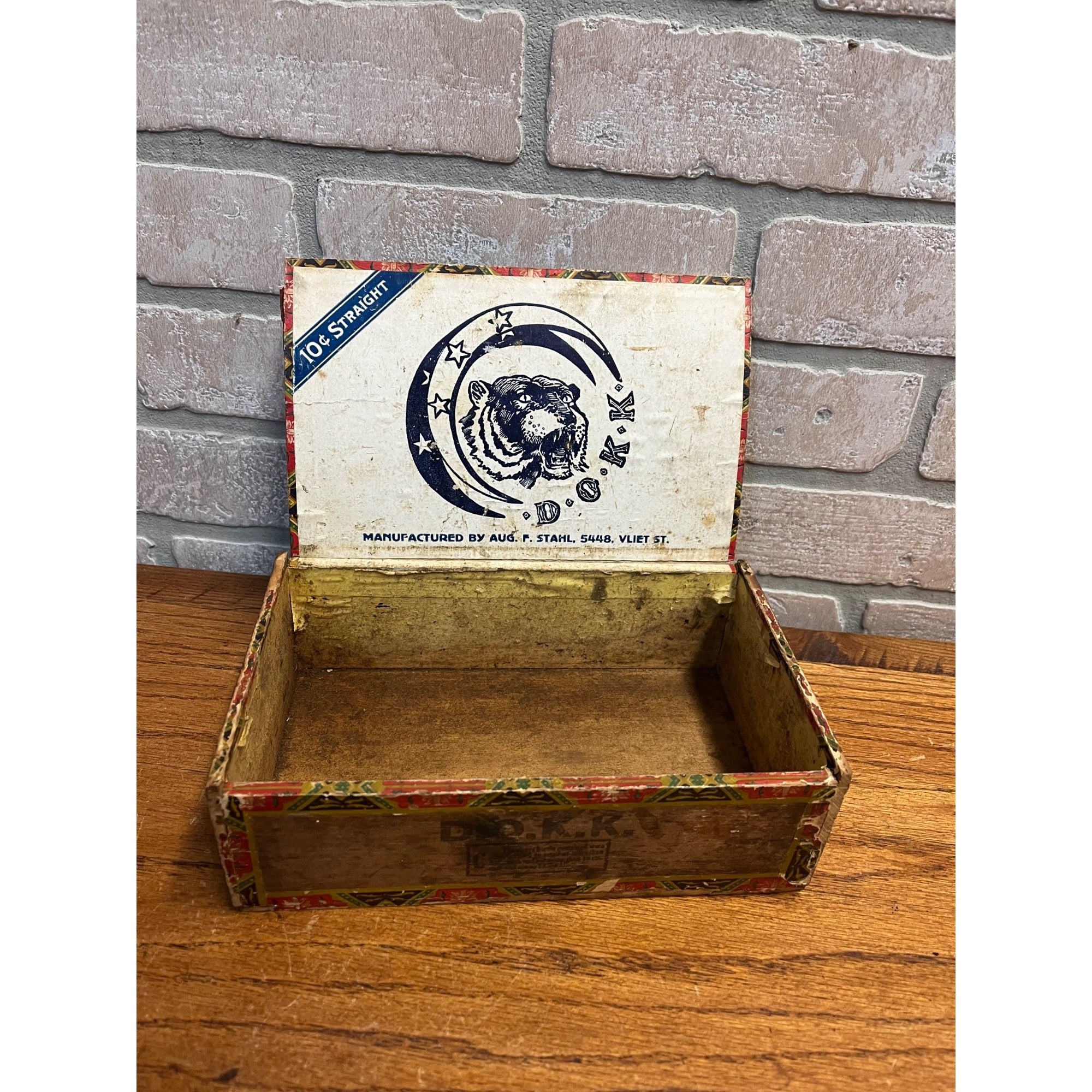 Vintage D.O.K.K. Tiger Moon Cigars Wooden Cigar Box Milwaukee Wisconsin Wis WI