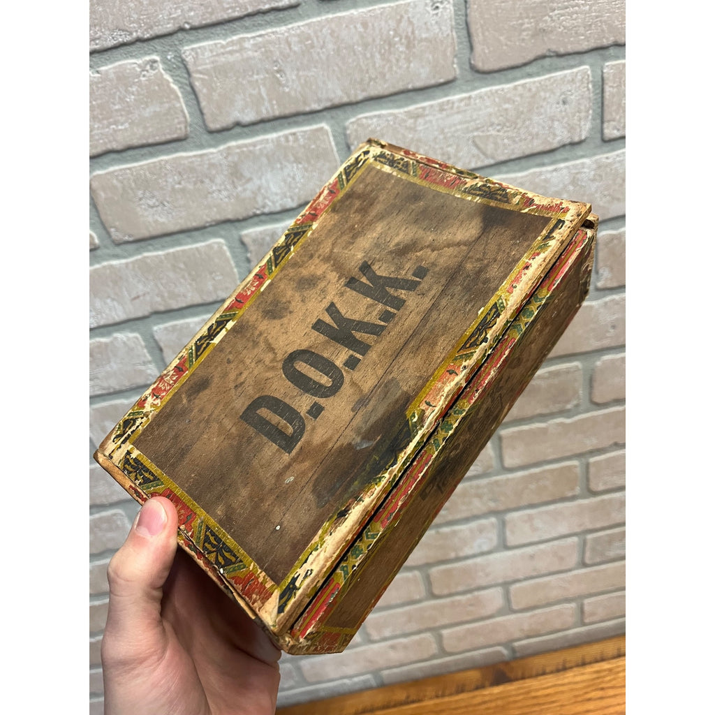 Vintage D.O.K.K. Tiger Moon Cigars Wooden Cigar Box Milwaukee Wisconsin Wis WI