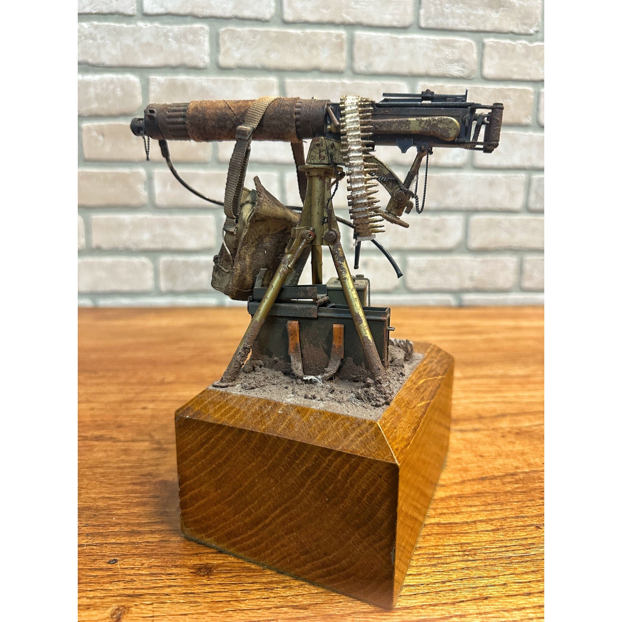 Vickers 303 MK1 Machine Gun WW1 WWI Model Award on Stand Machine Gun Corps