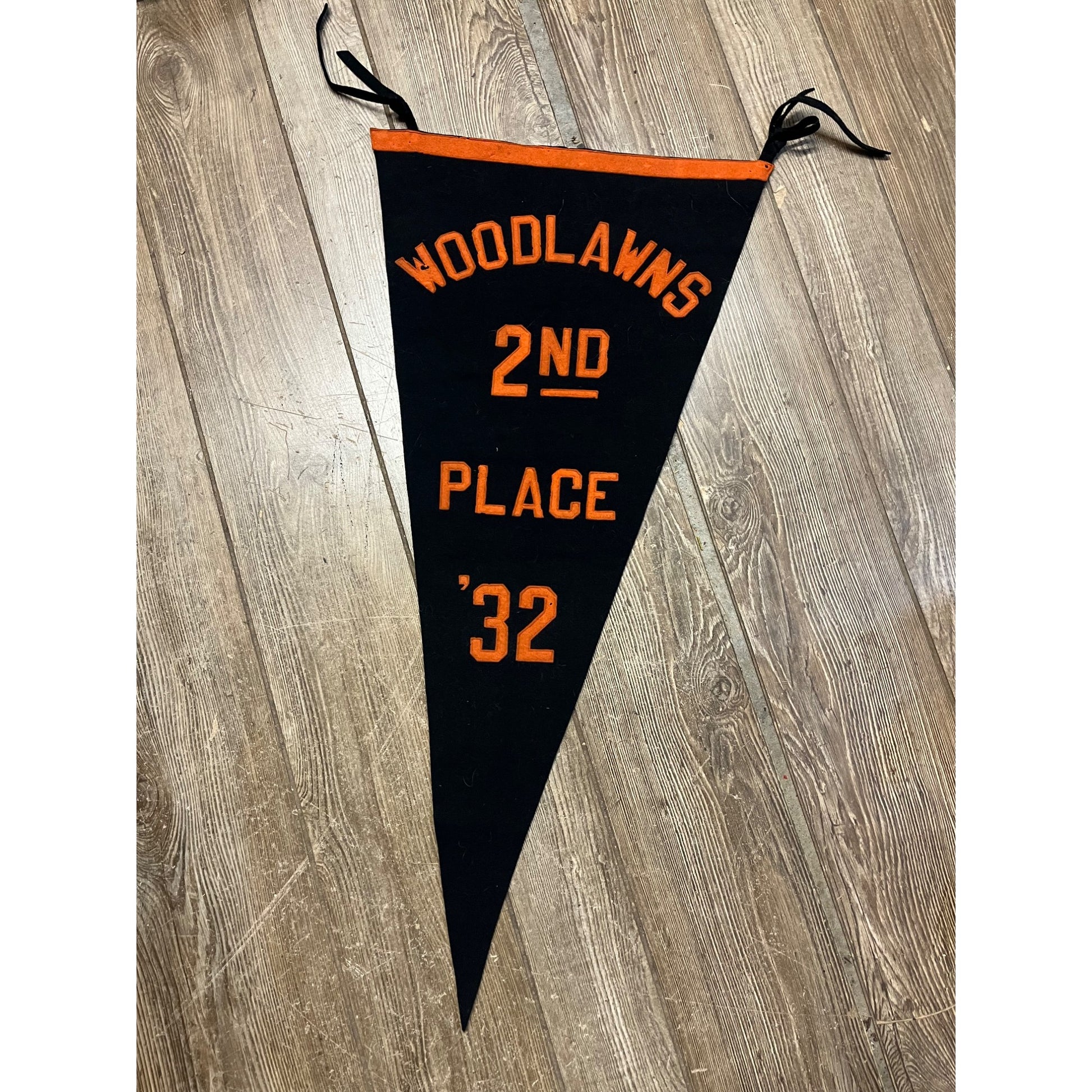 Vintage 1932 Woodlawns 2nd Place Felt Pennant Horse Racing