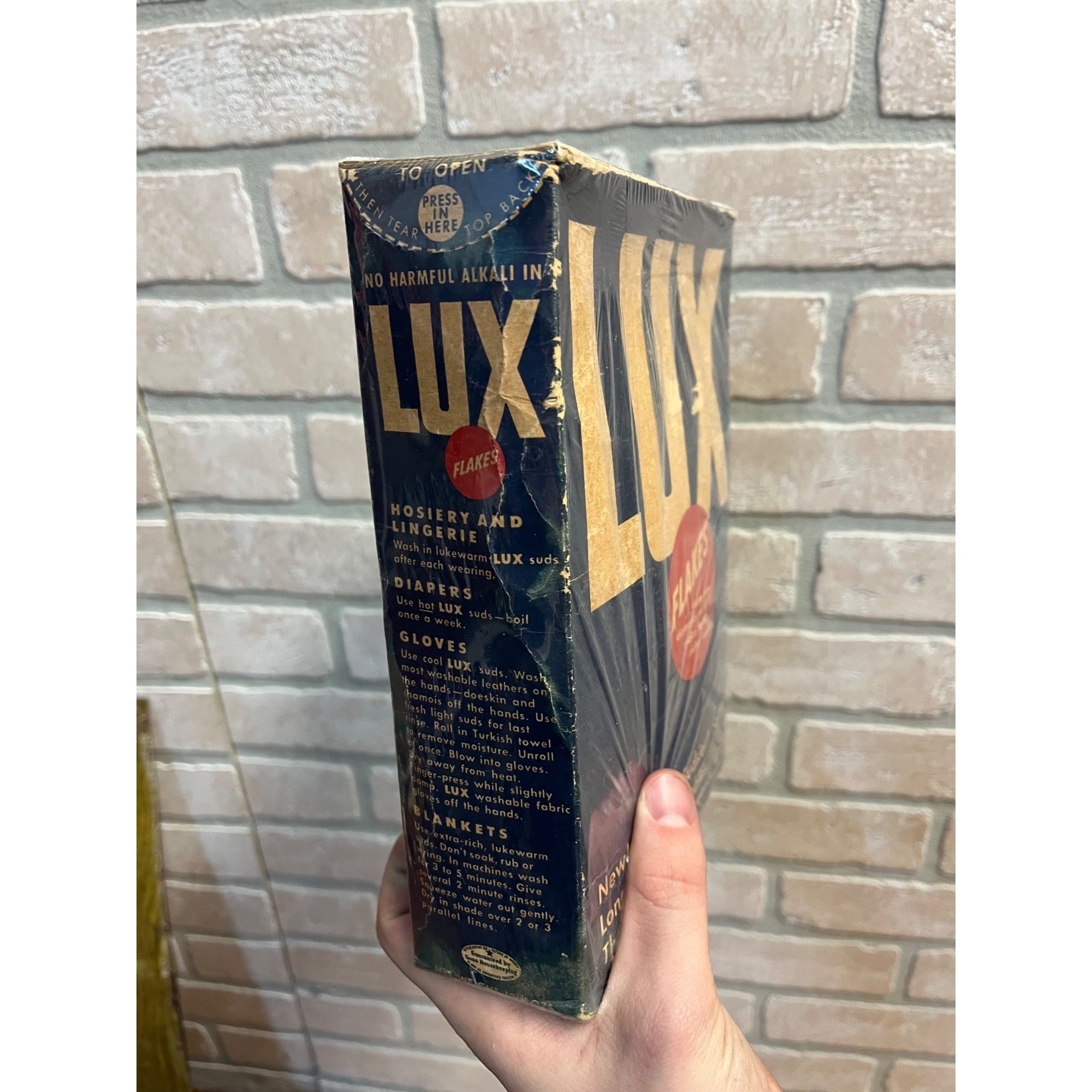 Vintage 1950s Lux Flakes Soap Laundry Cleaner Box Decor Prop Advertising