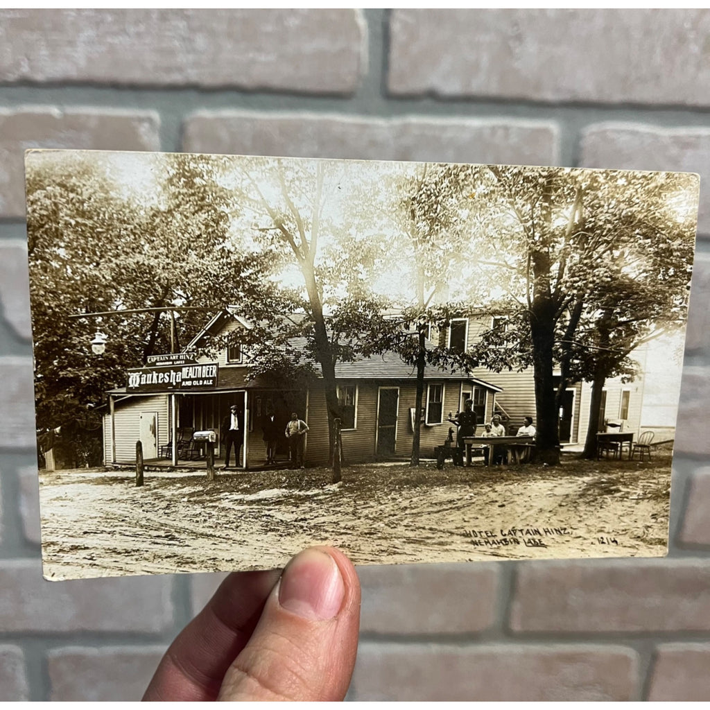 RARE Hotel Captain Hinz Oconomowoc Wis Nemahbin Lake RPPC Postcard Waukesha Beer