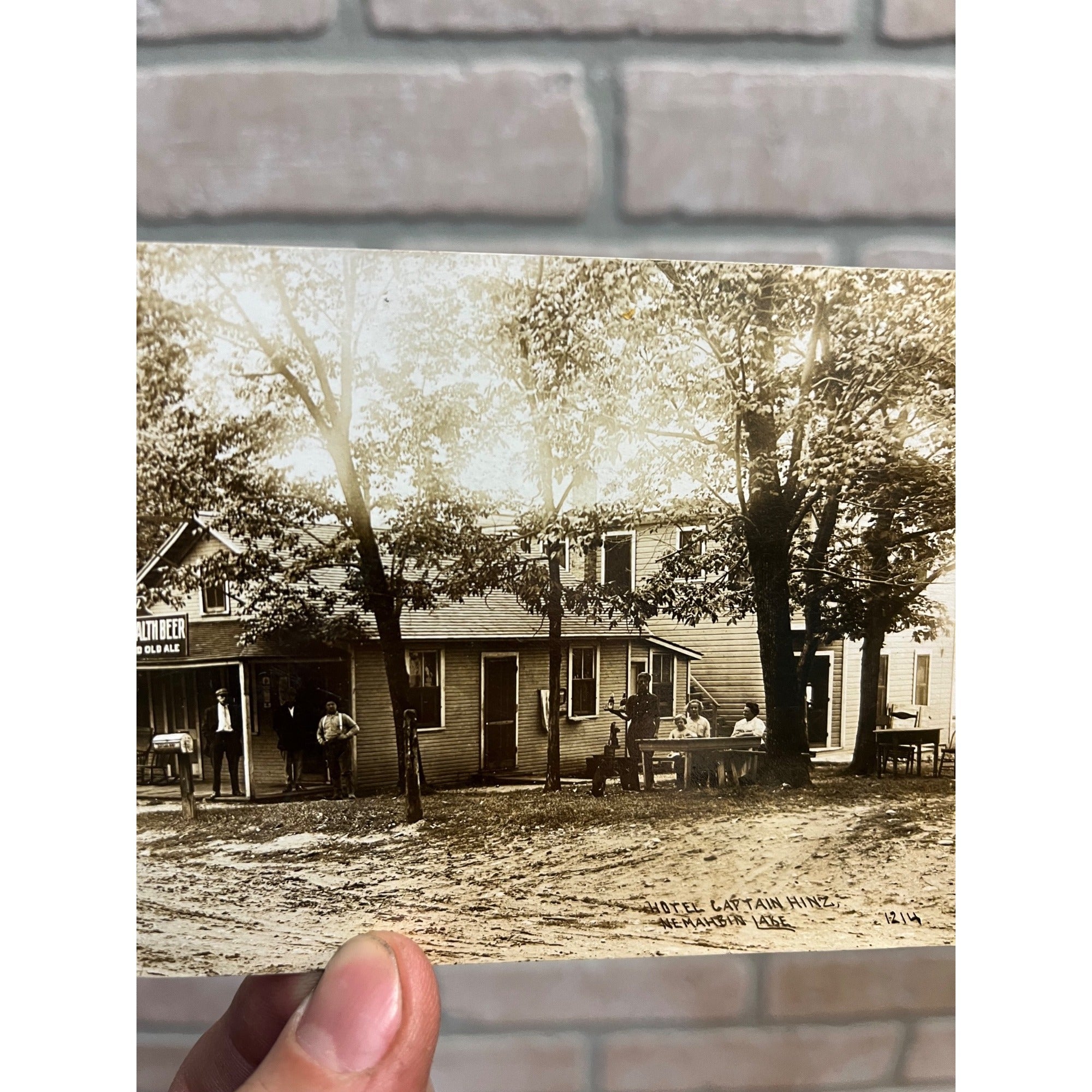 RARE Hotel Captain Hinz Oconomowoc Wis Nemahbin Lake RPPC Postcard Waukesha Beer