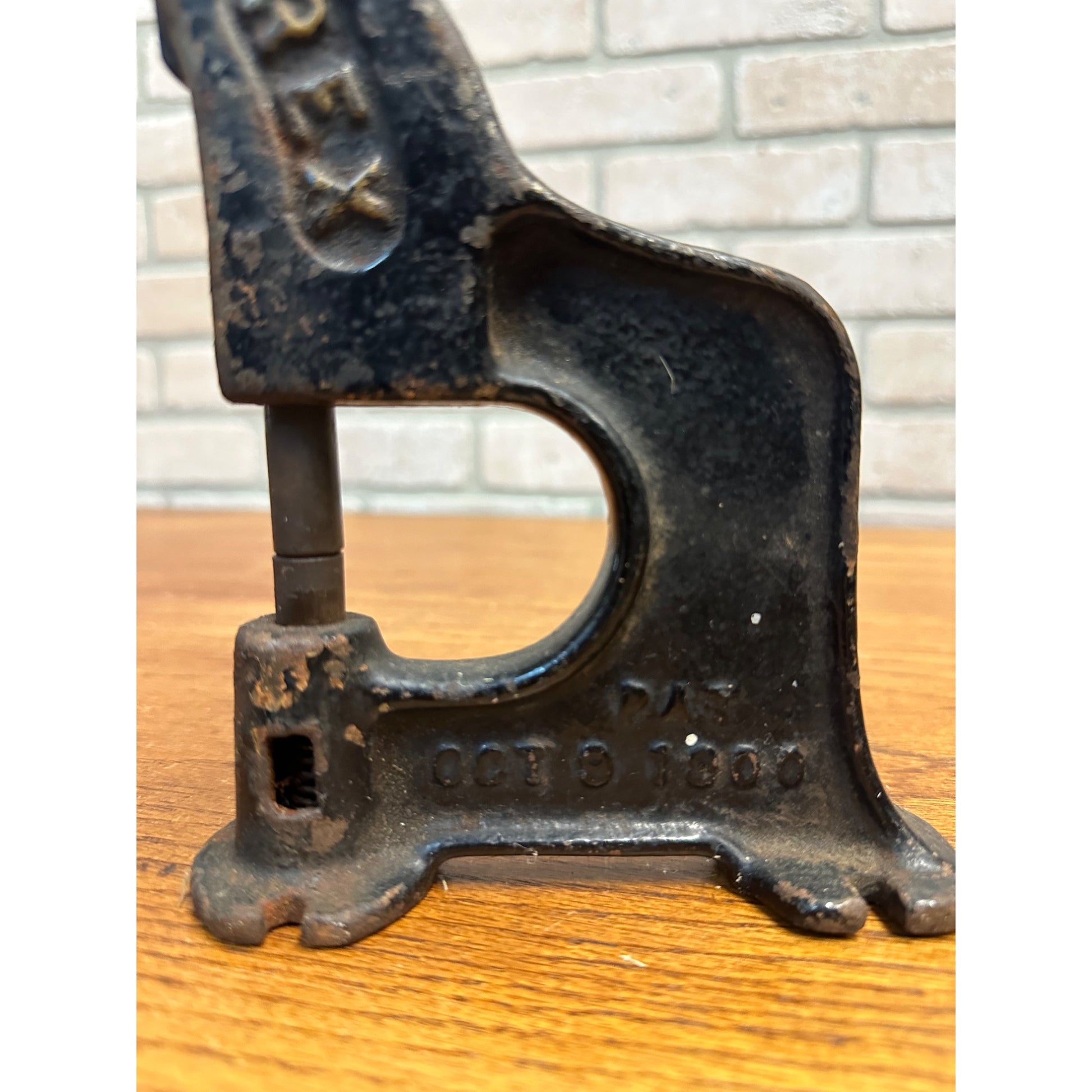 Vintage Rex 27 Rivet leather Table Top Punch Press Tool Cast Iron