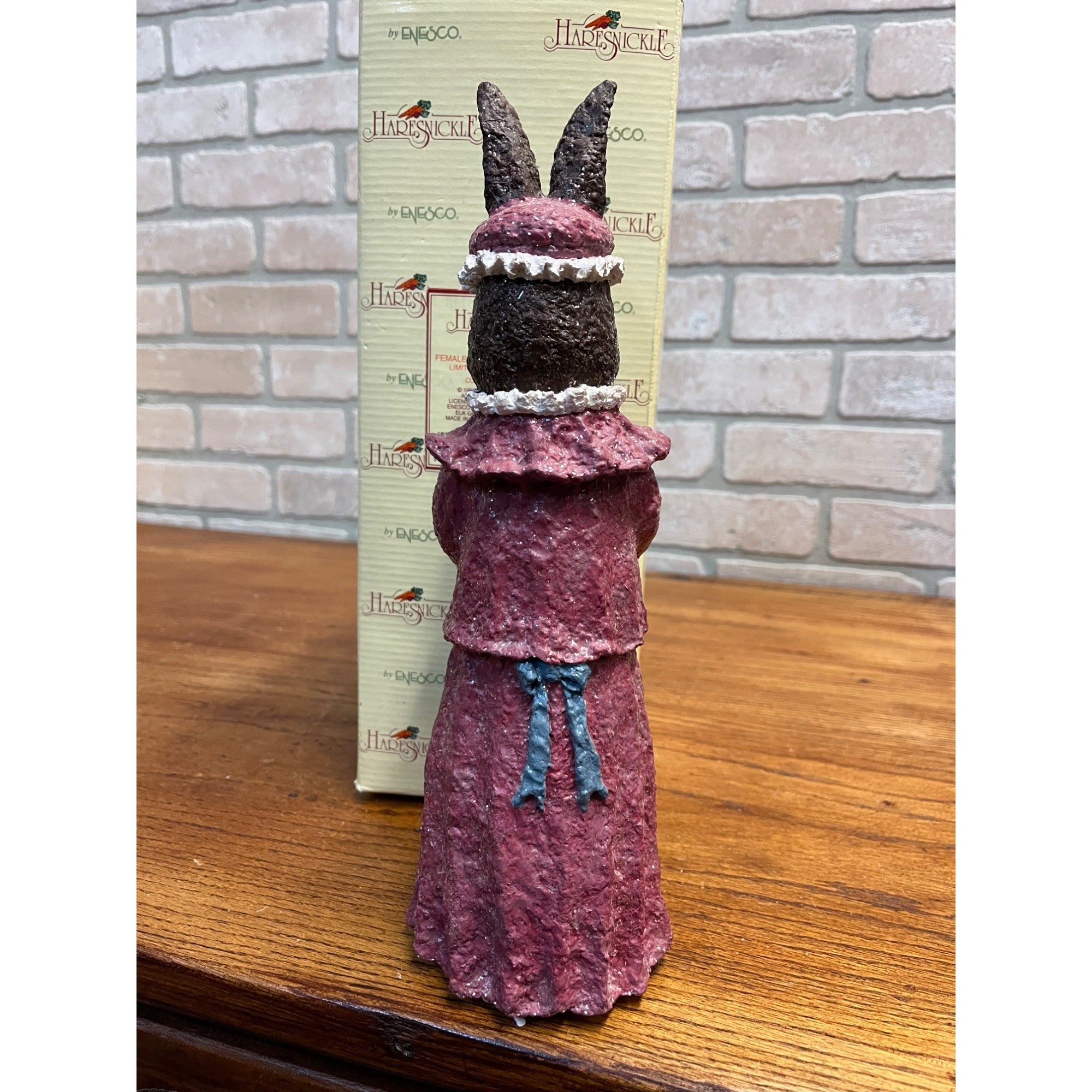 1998 Enesco Linda Baldwin Haresnickle Rabbit w/ Parasol Easter Figure #471380