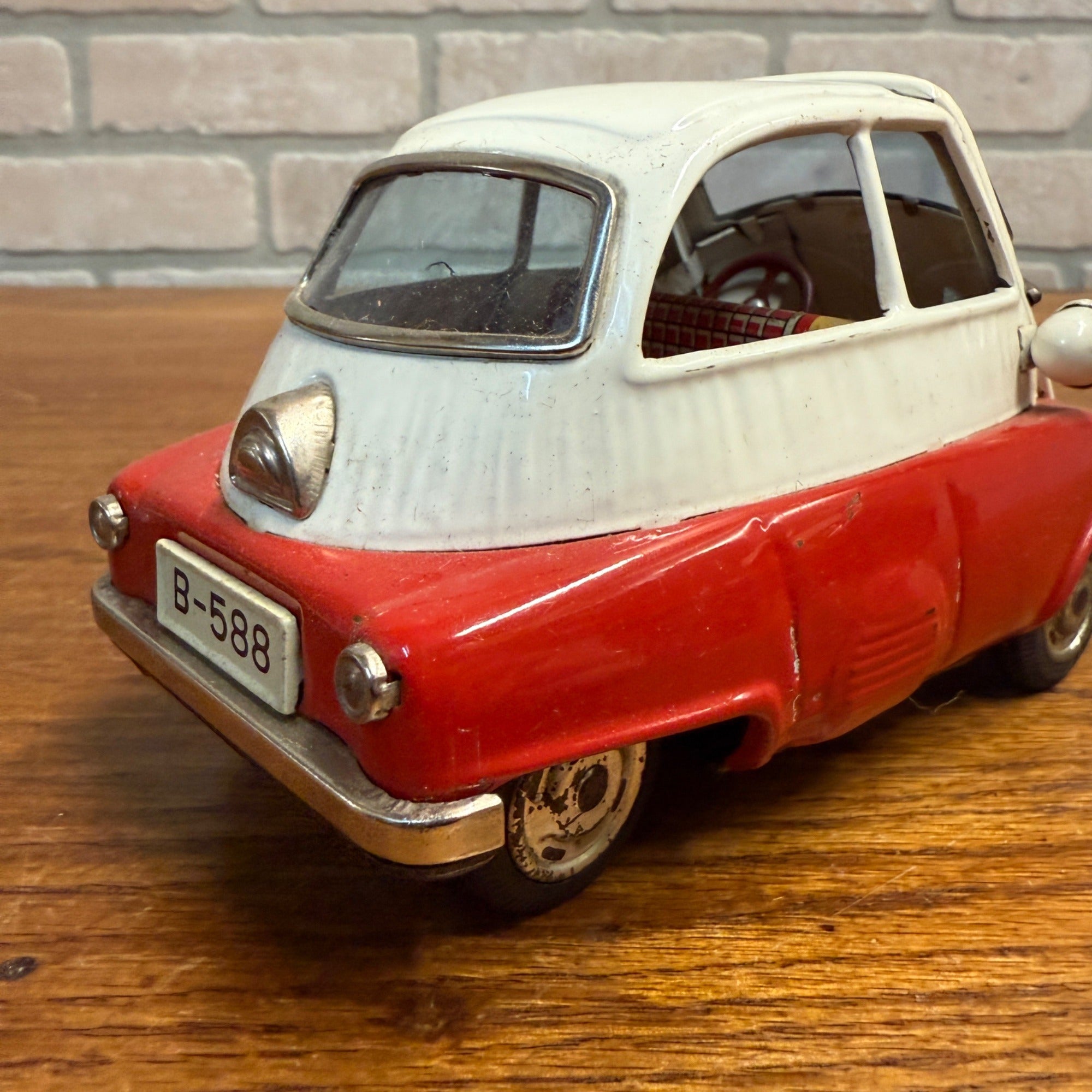 Vintage Bandai BMW Isetta Tin Friction Car Red & White Missing Mirror