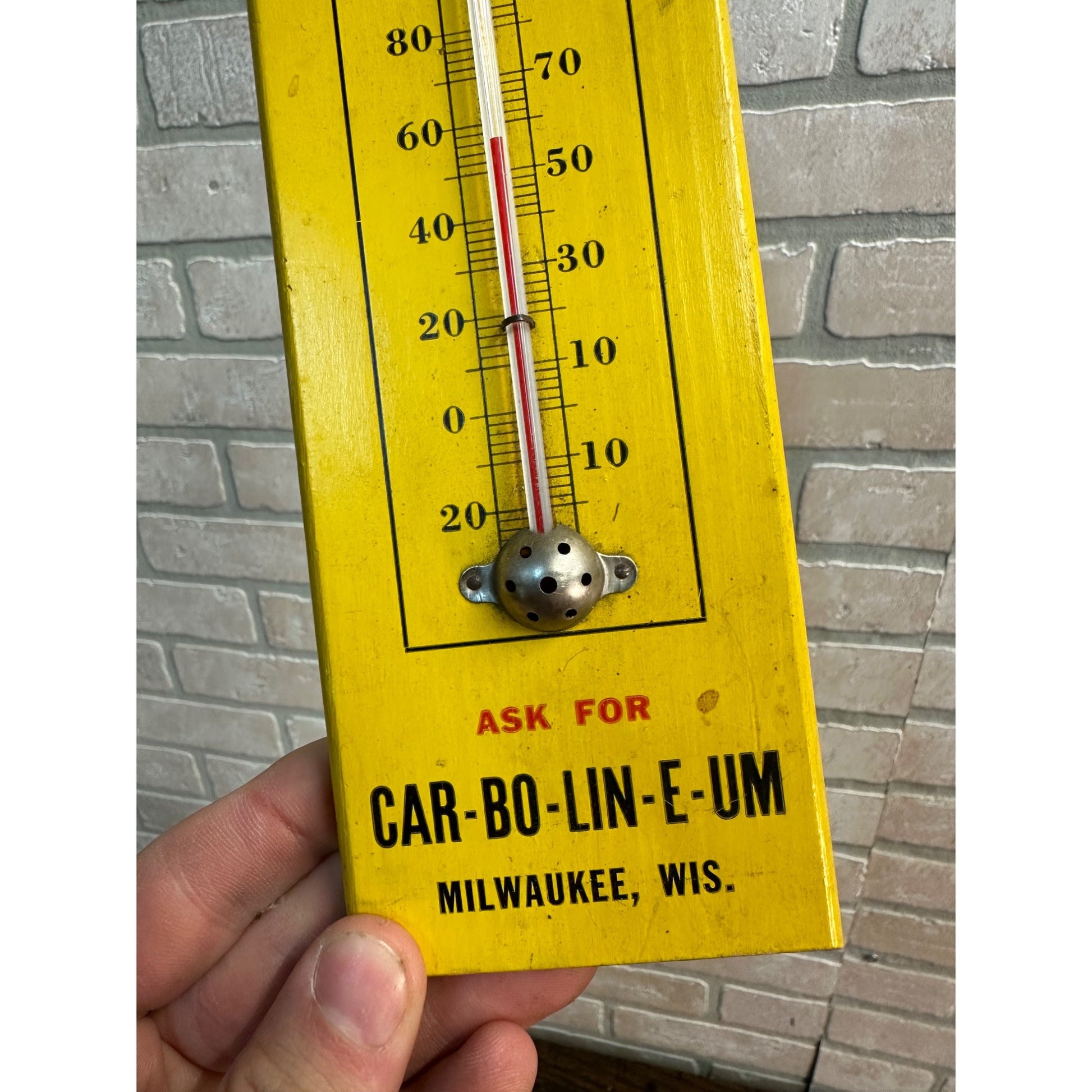 Vintage 1940s Carbolineum Mite Killer Wooden Advertising Thermometer Milwaukee