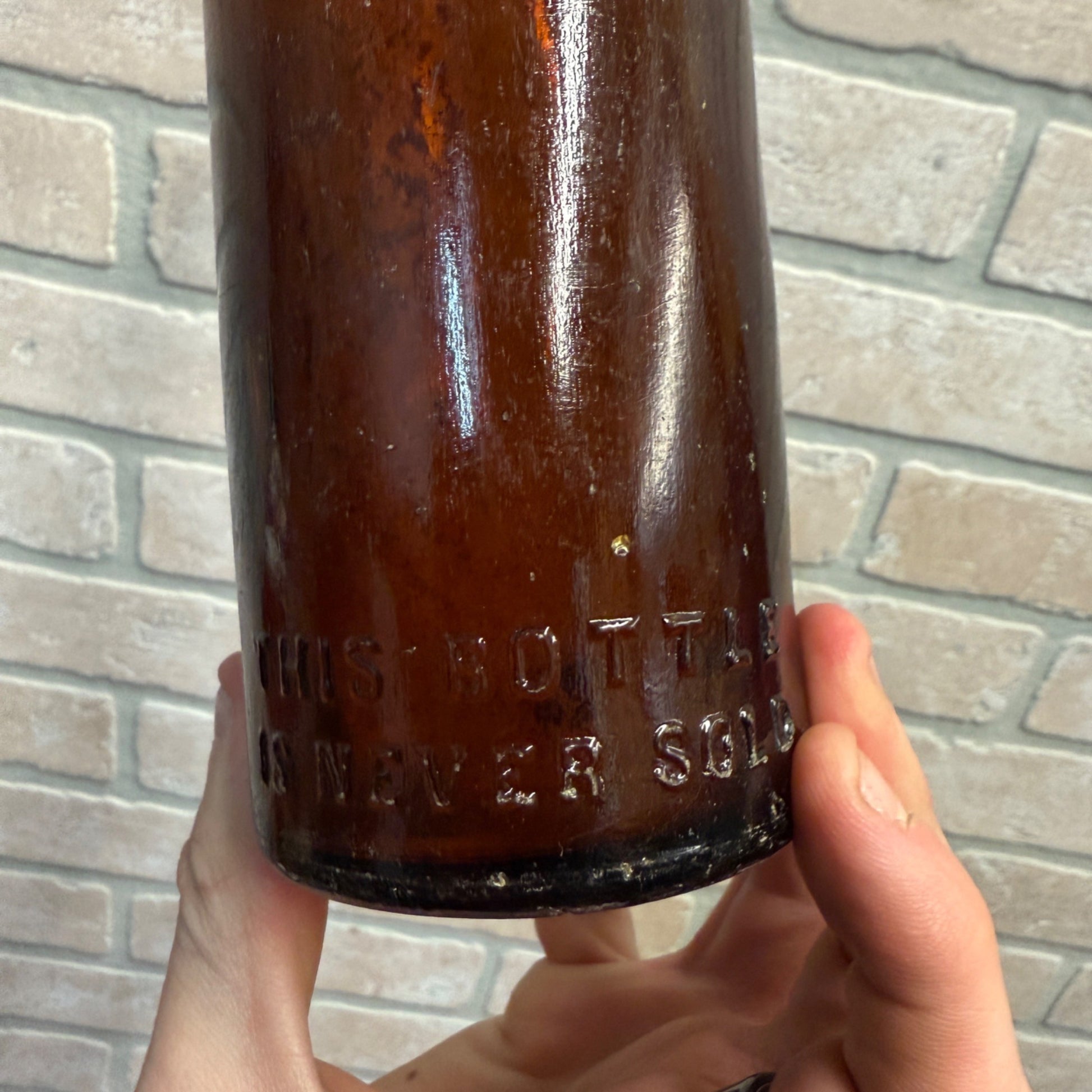 Pre-Pro Schlitz Brewing Company Milwaukee Vintage Amber Brown Beer Bottle Wis