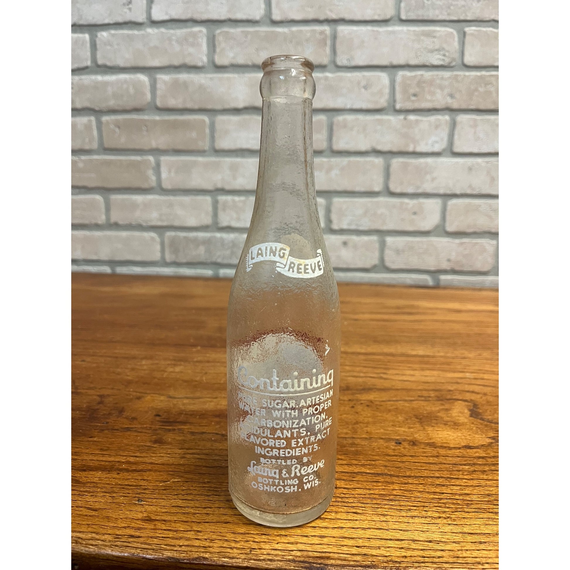 Vintage Laing Reeve Beverages Glass Soda Bottle Oshkosh Wisconsin Wis ACL