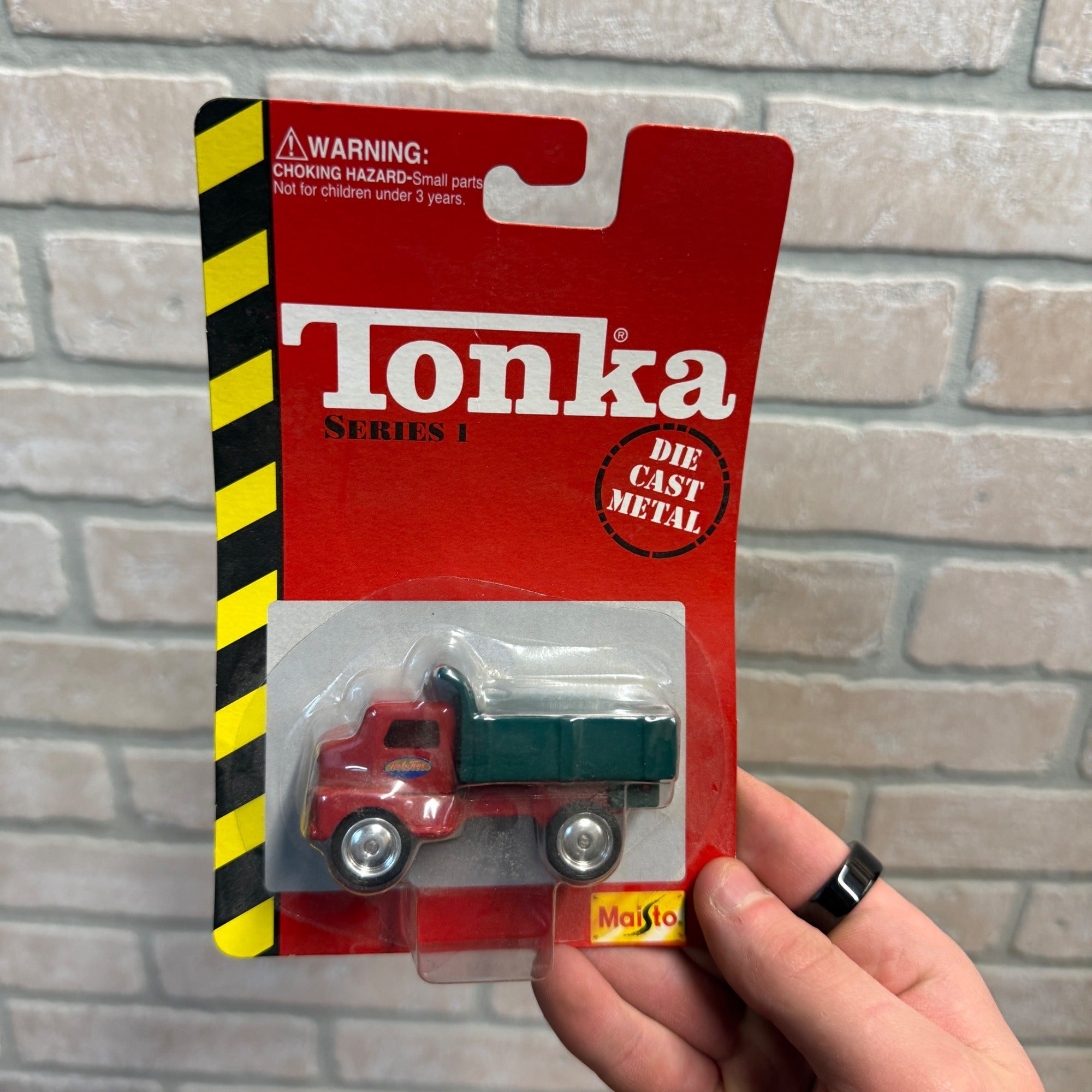 Vintage Tonka 1998 Maisto Series 1 Diecast Metal Red & Green Dump Truck NEW