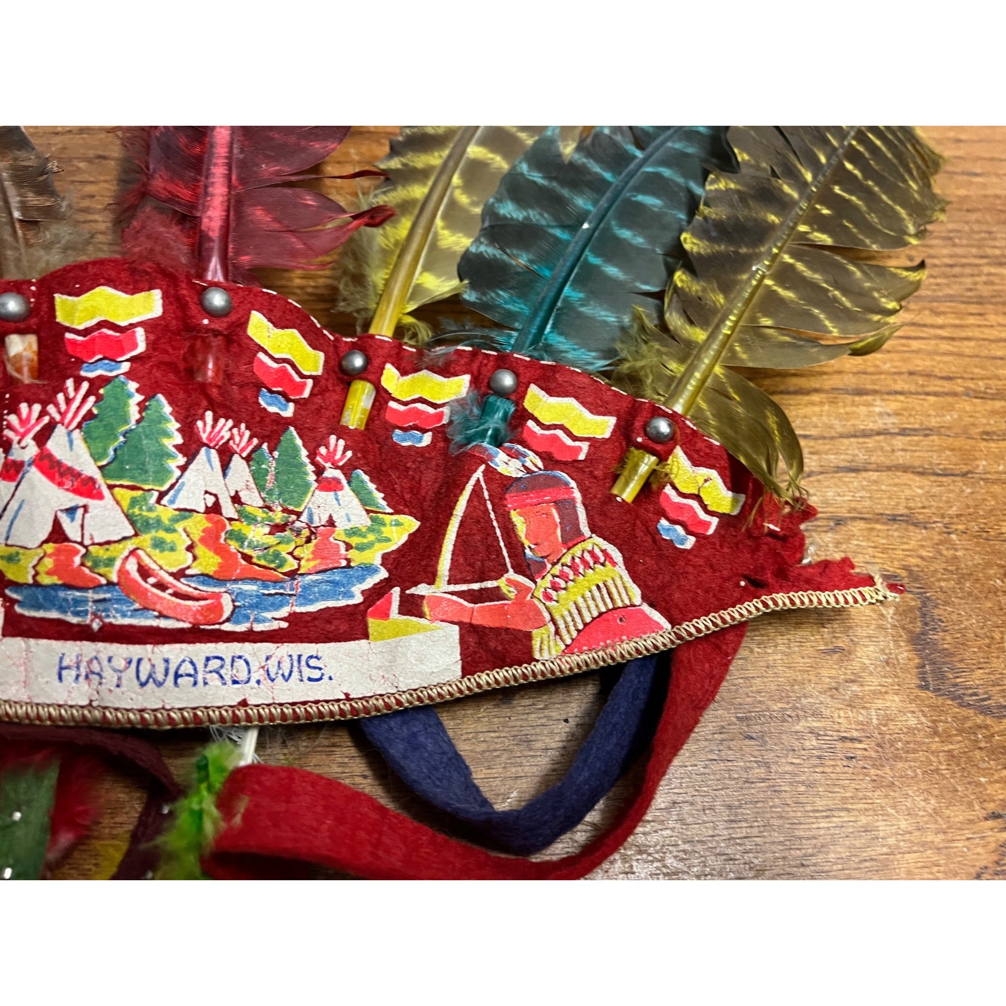 Vintage Hayward Wisconsin Souvenir Felt Indian Headress Native American Wis WI