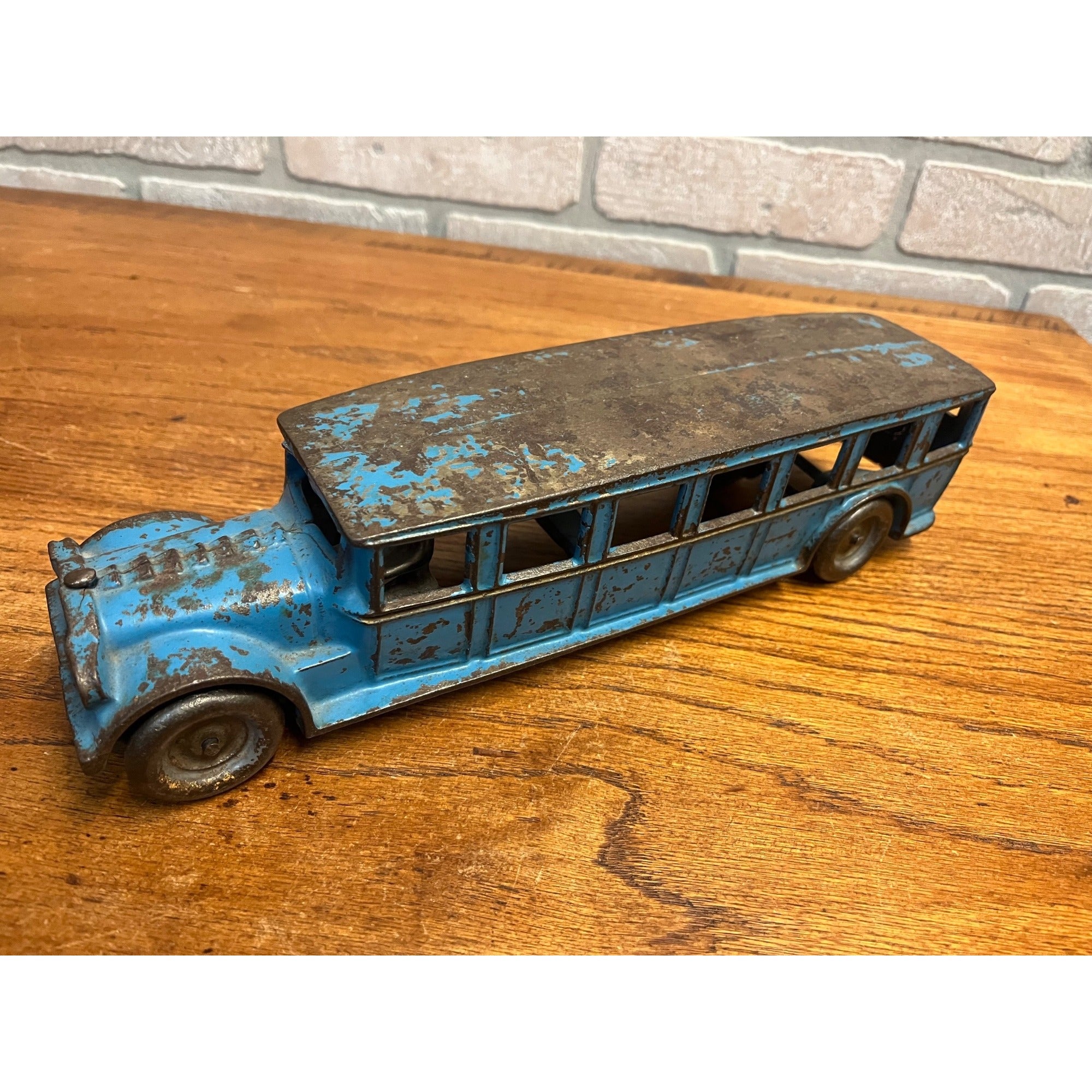 Antique Vintage 1920s Fageol Safety Coach Bus Blue Arcade Cast Iron 12.5" Driver