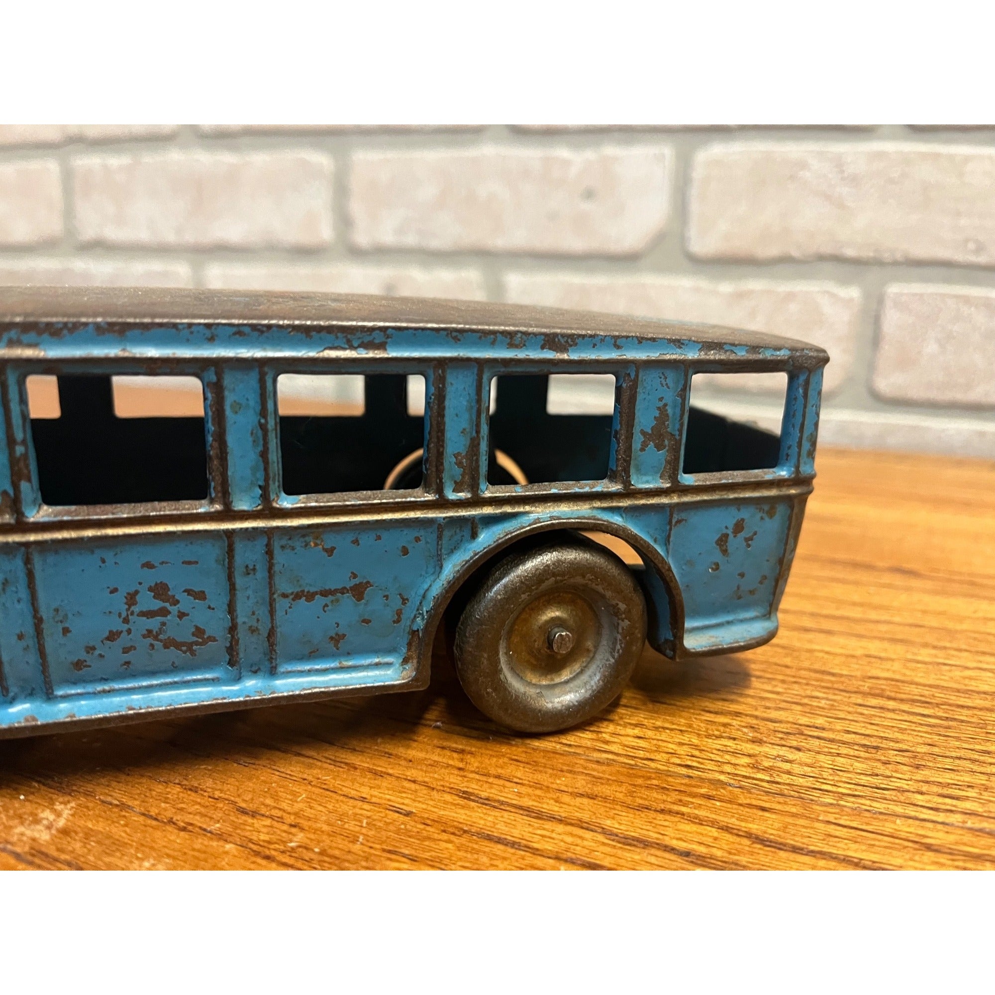 Antique Vintage 1920s Fageol Safety Coach Bus Blue Arcade Cast Iron 12.5" Driver