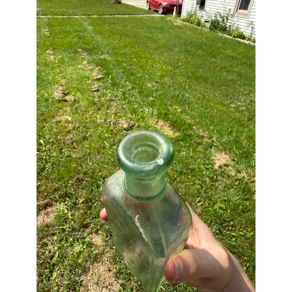 Antique Dr Miles Restorative Nervine Aqua Green Glass Medicine Bottle