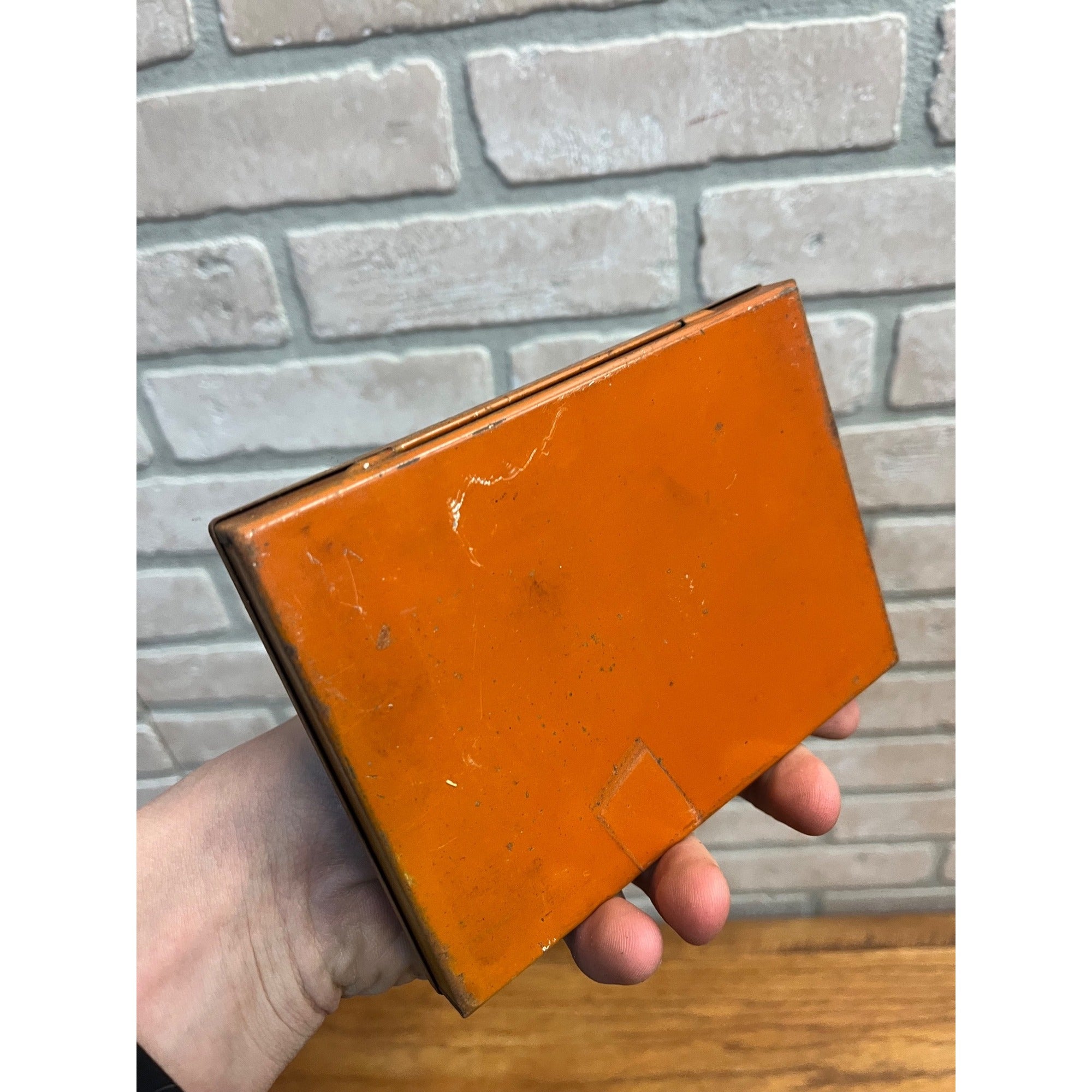 SCARCE Vintage Dr. David Roberts Poultry Capsules Medicine Tin FULL Waukesha Wis