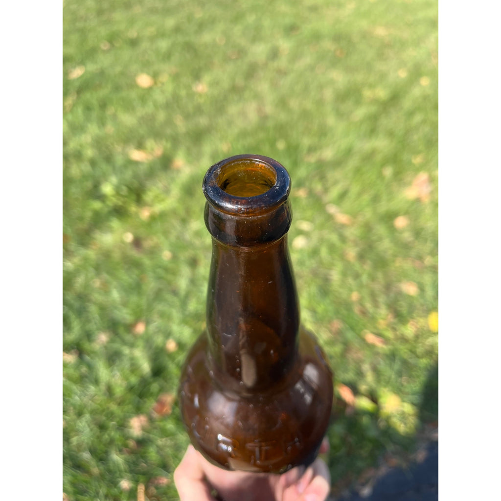 Vintage Kurth Brewing Co. Columbus Wisconsin QUART Pre-Pro Amber Beer Bottle