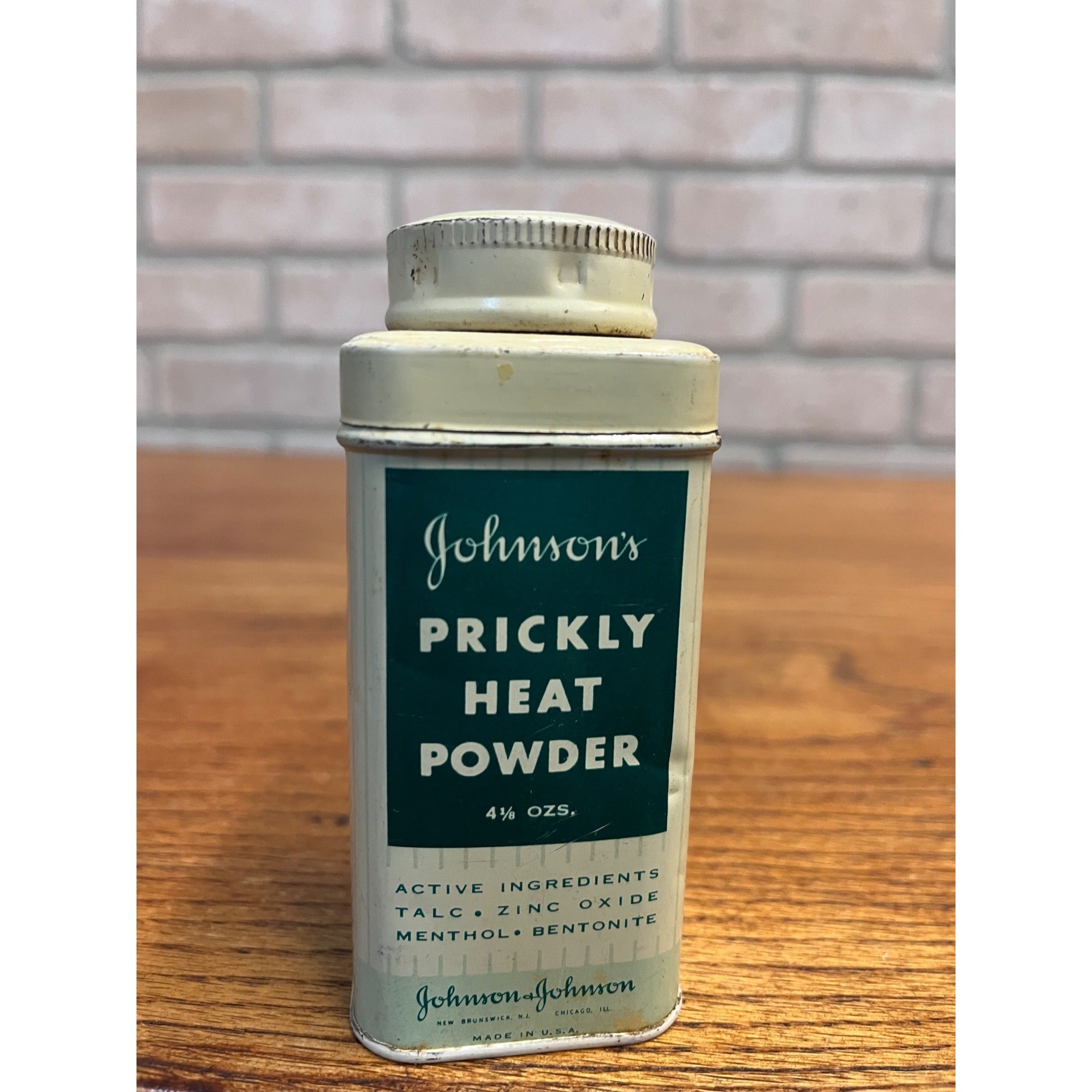 Vintage Johnson & Johnson Prickly Heat Powder Medicine Tin Apothecary Pharmacy