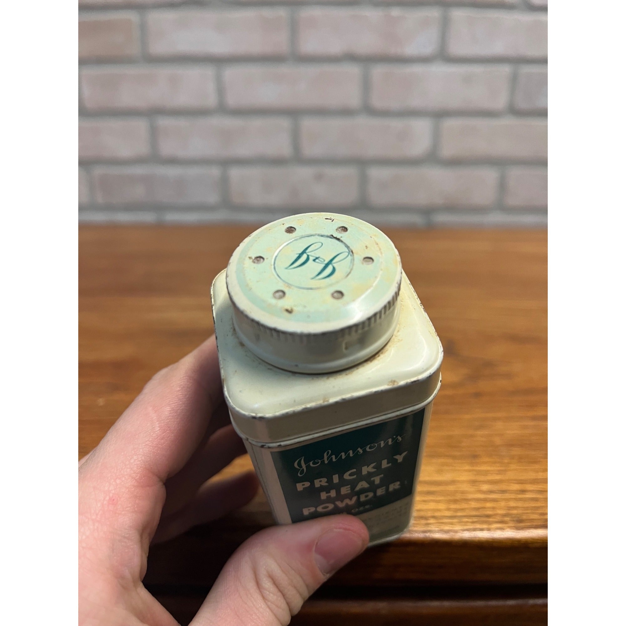 Vintage Johnson & Johnson Prickly Heat Powder Medicine Tin Apothecary Pharmacy