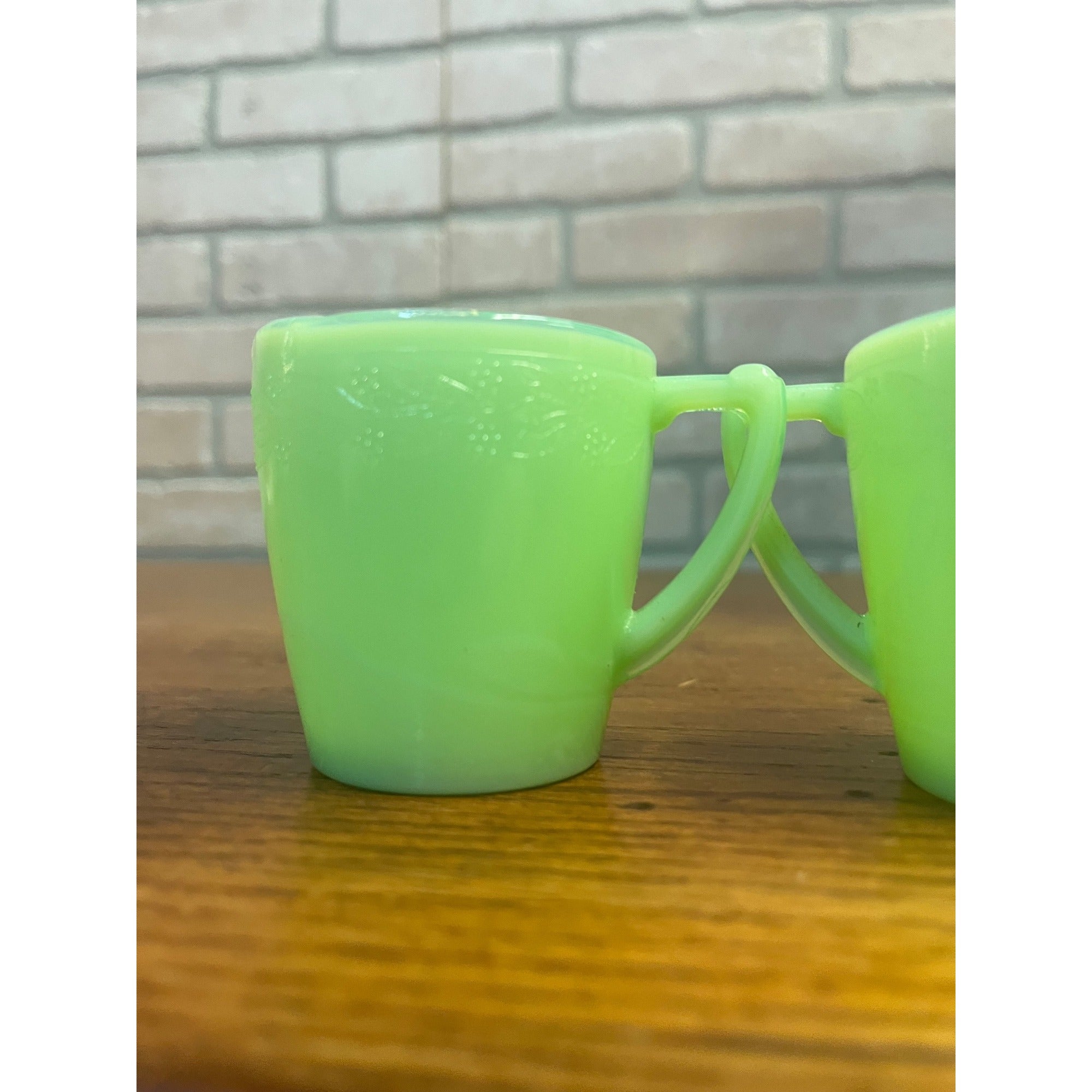 Vintage McKee Green Jadeite Mini Child's Creamer & Teacup Set Uranium Glows
