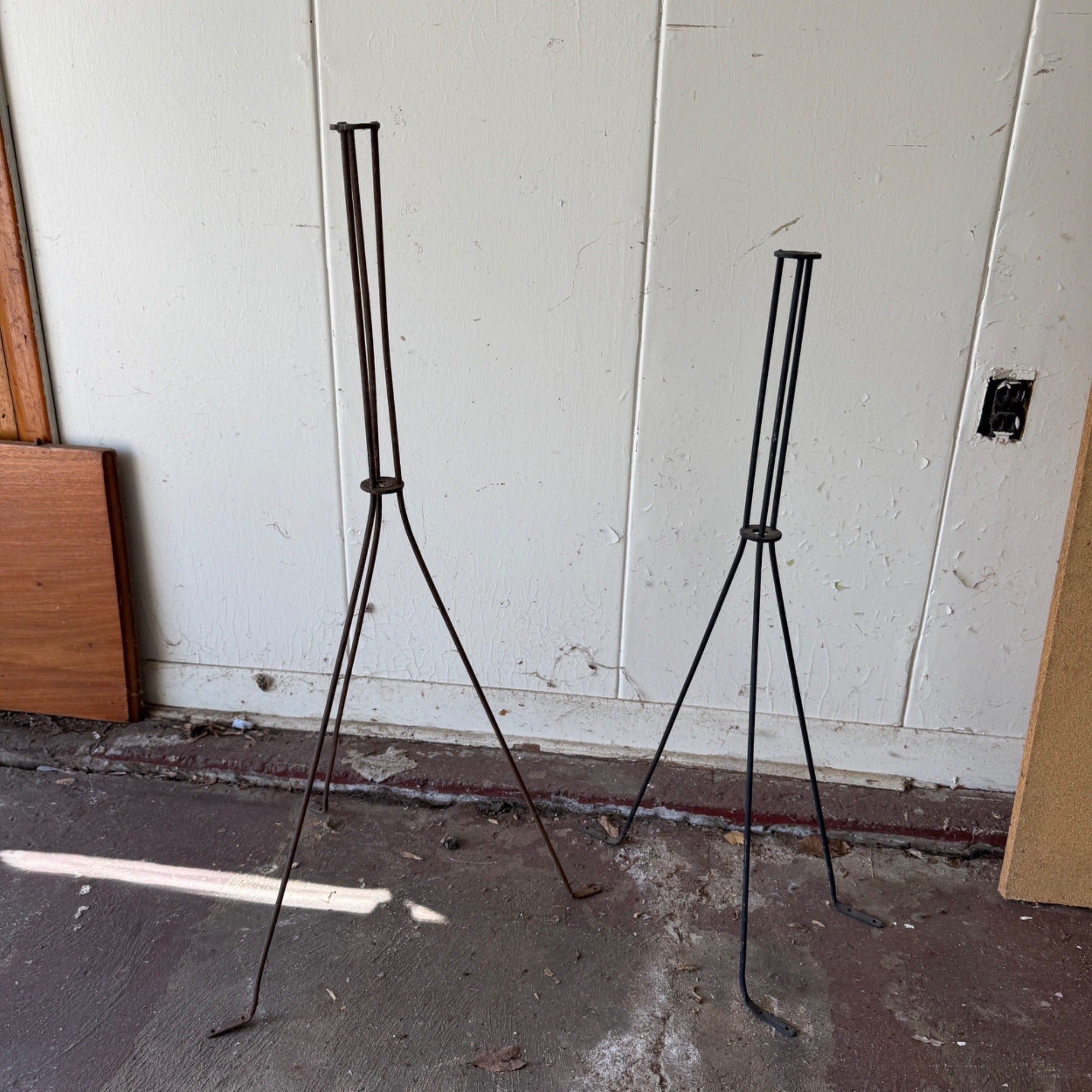 (2) Metal Vintage Lightening Rod Roof Mount Pole Holders Barn Lightning