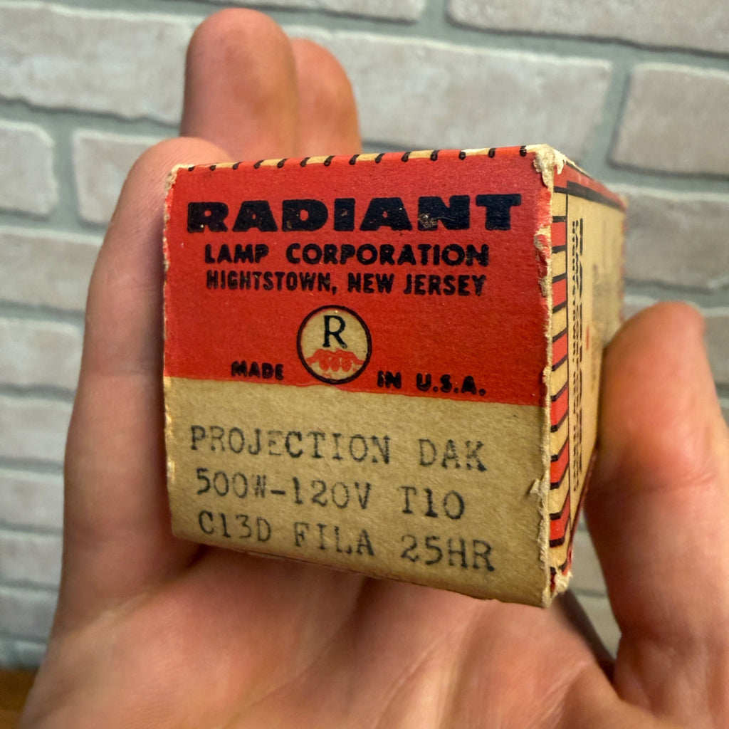 Radiant DAK PROJECTION LAMP BULB 120V 500W T10 C130 NOS W/ Box