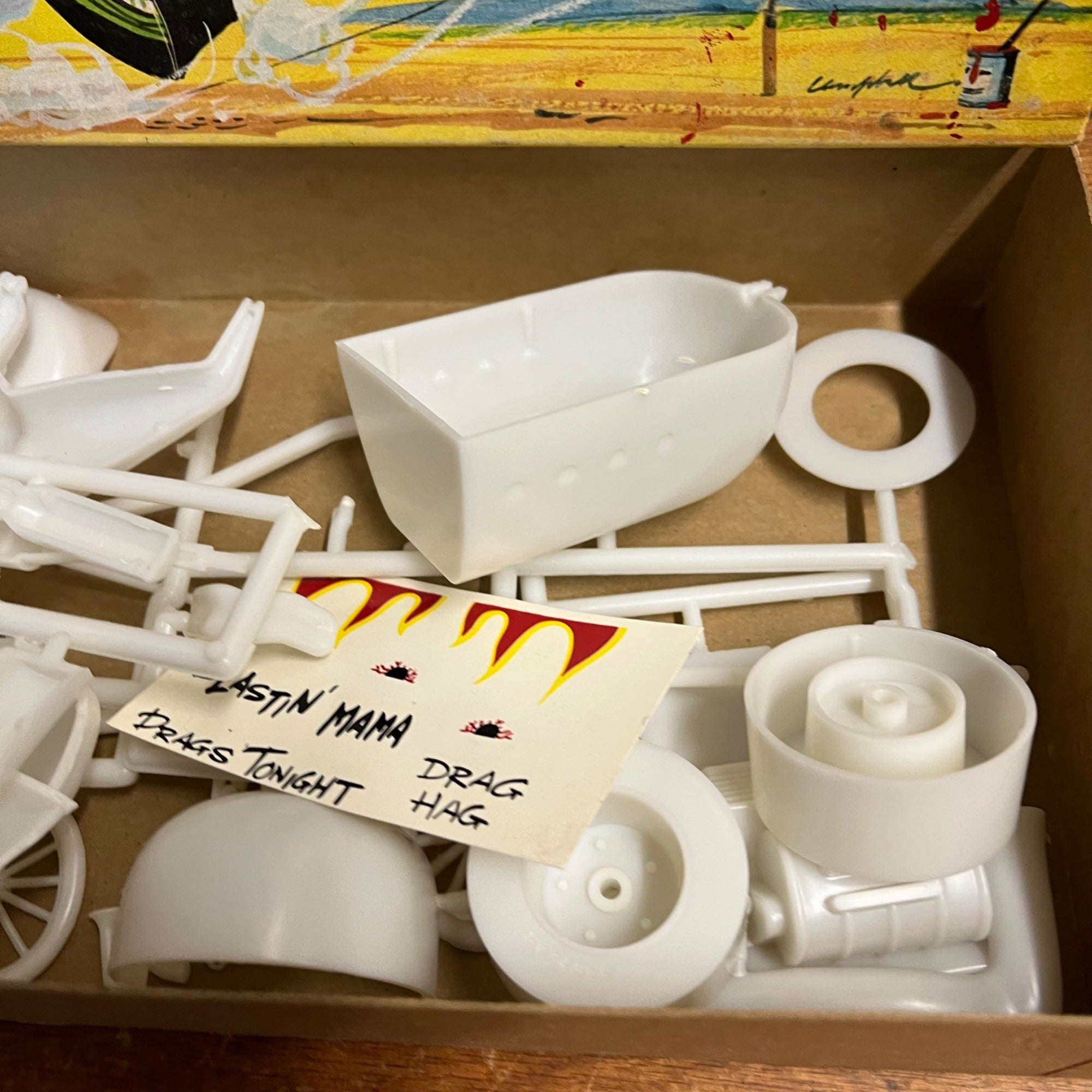 RARE Vintage 1963 Weird-Ohs Drag Hag Car Hawk Model Co. 536-100