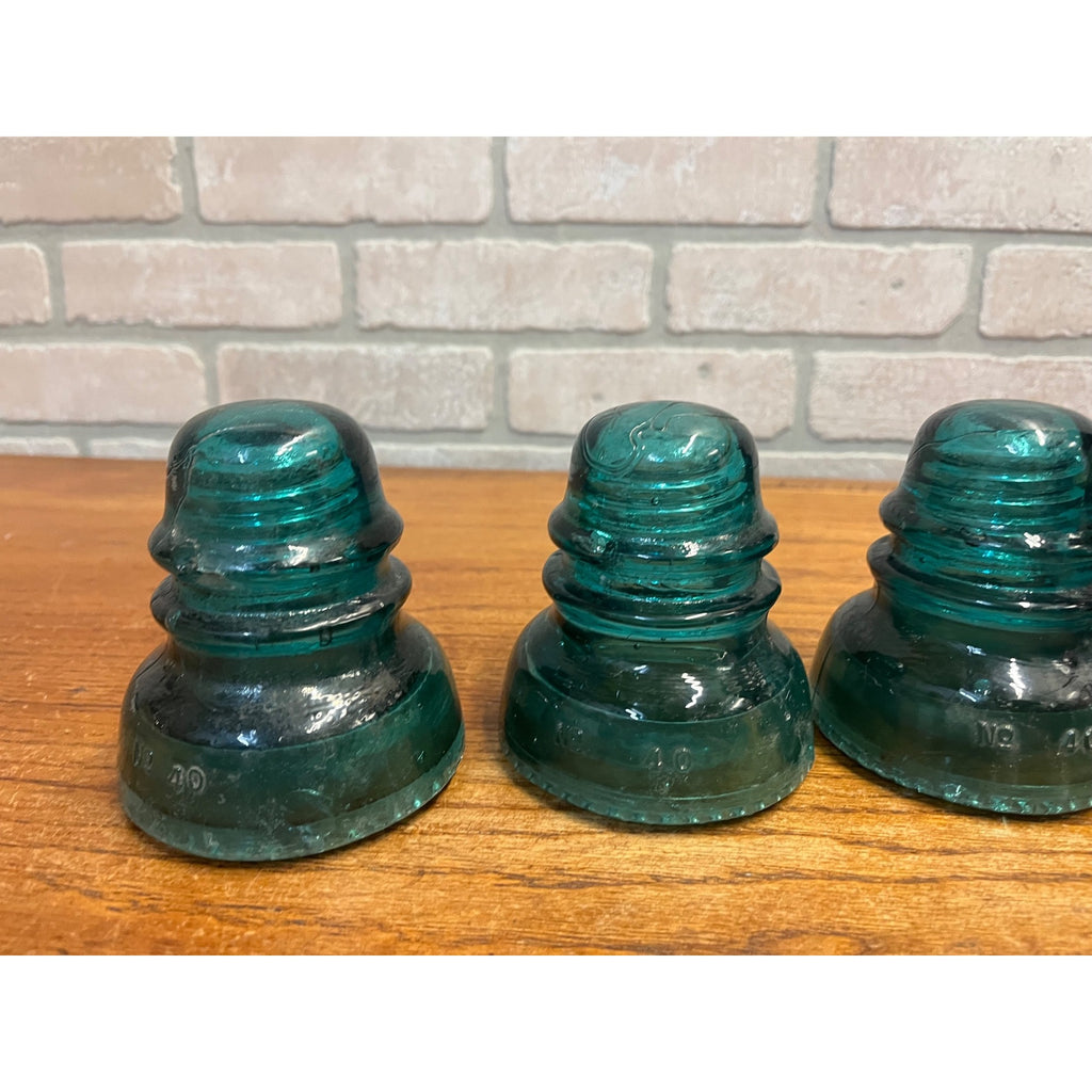 Vintage Aqua Teal Blue Hemingray No. 40 Glass Insulator Set of 4