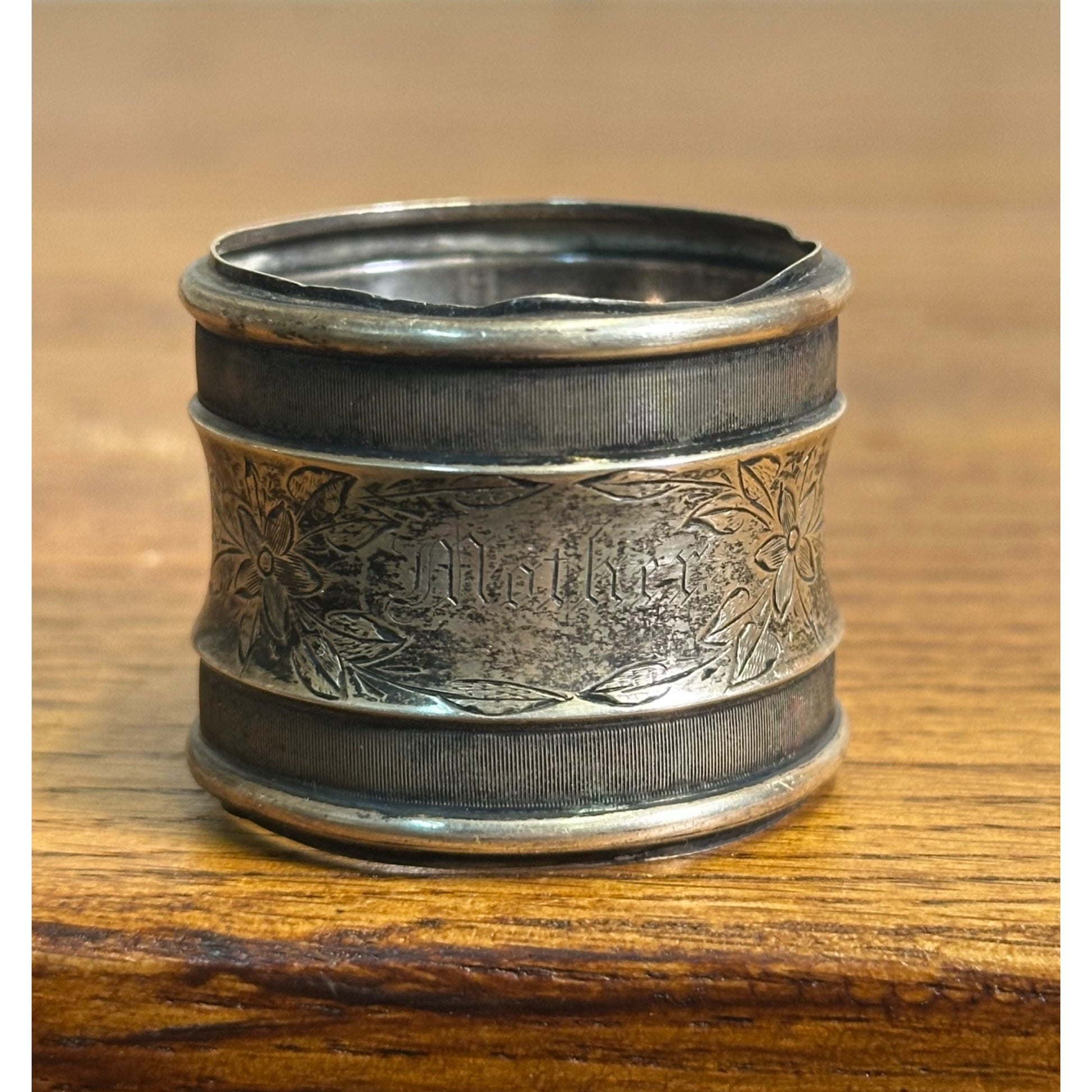 Victorian Sterling Silver Napkin Ring Etched "Mother" Floral - 14.81 g Grams