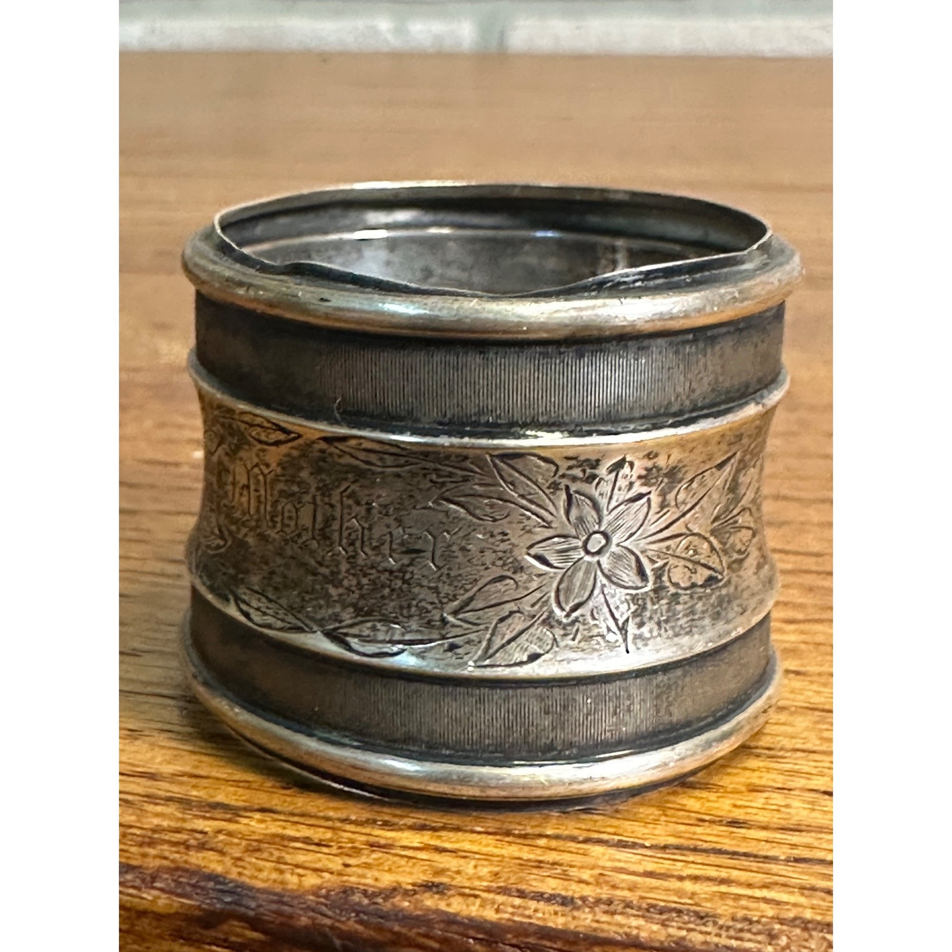 Victorian Sterling Silver Napkin Ring Etched "Mother" Floral - 14.81 g Grams