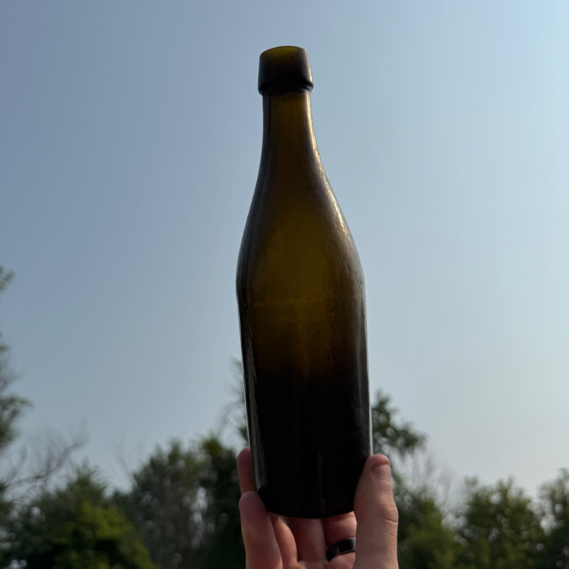Antique 1800s Dark Olive Green Applied Lip Liquor Soda Beer Bottle