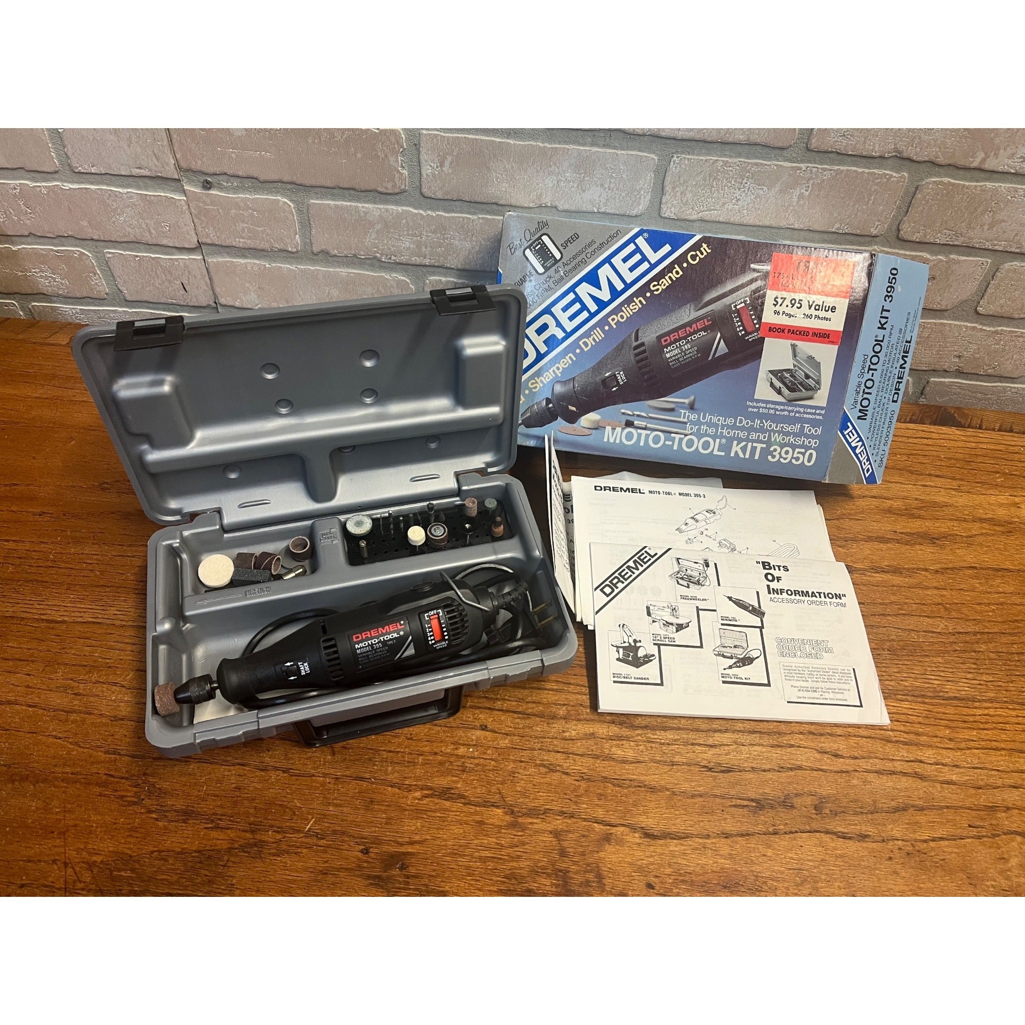 Vintage Electric Dremel Moto-Tool Variable Speed Keyless Chuck Model 395-3 With Storage Case Works