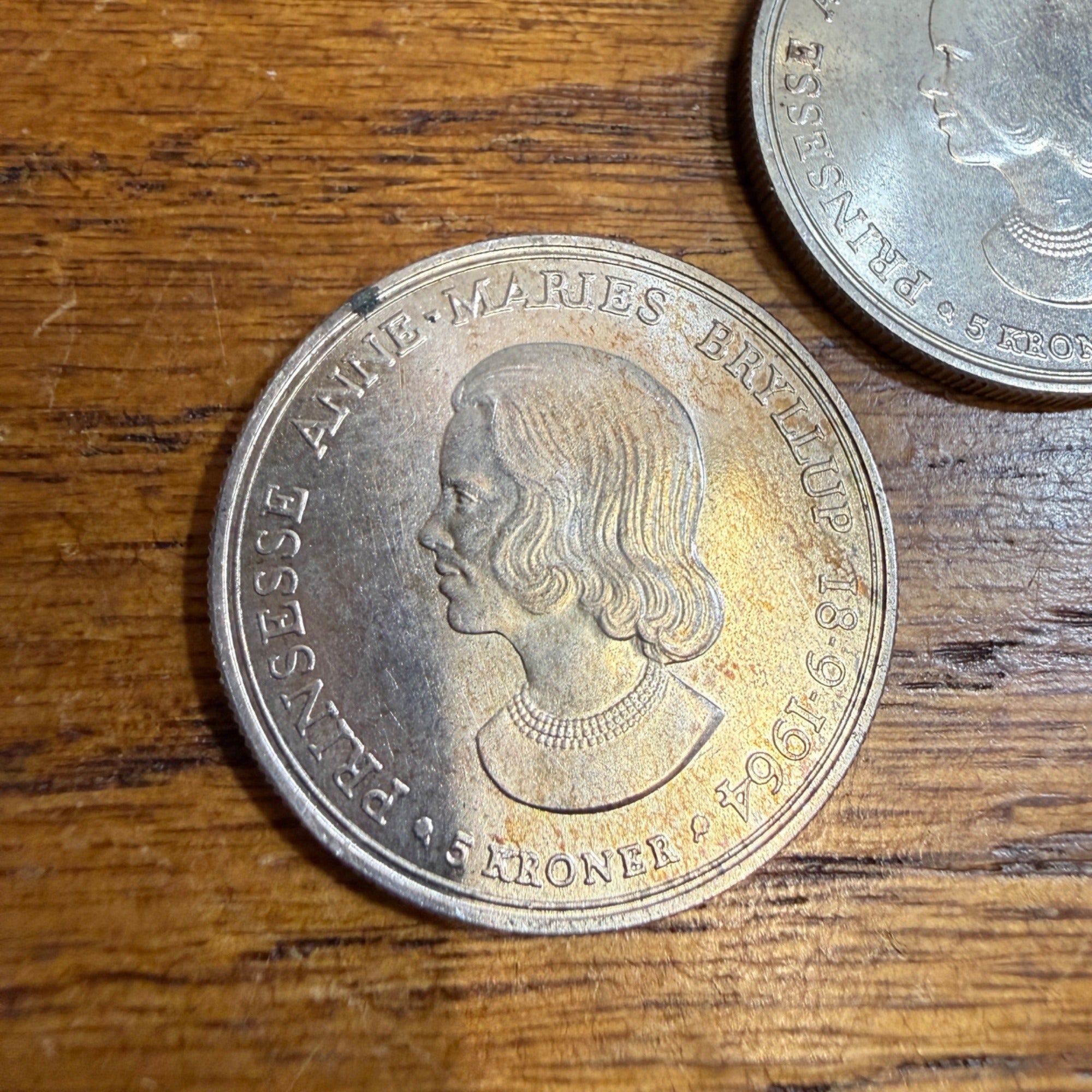 (2)1964 DENMARK 5 KRONER SILVER PRINCESS ANNE-MARIE WEDDING COMMEMORATIVE COIN