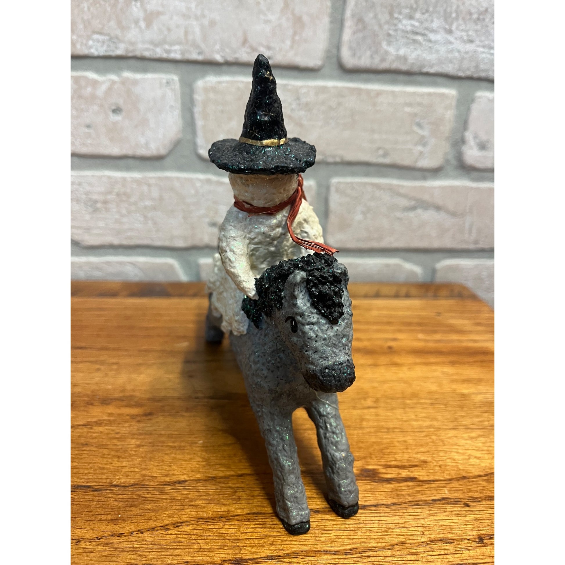 Linda Lindquist Baldwin Broomsnickle Ghost Witch on Horse 1999 Halloween Enesco