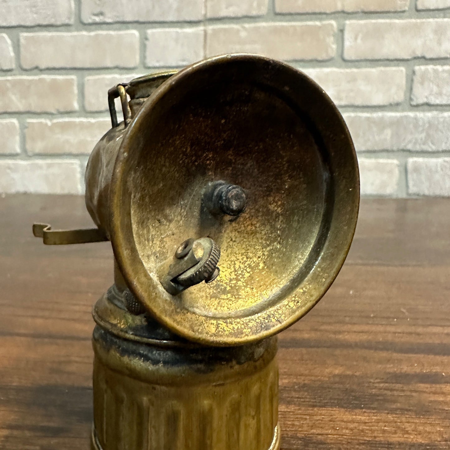 ANTIQUE JUSTRITE BRASS CARBIDE MINER'S LAMP LIGHT LANTERN HELMET MOUNT