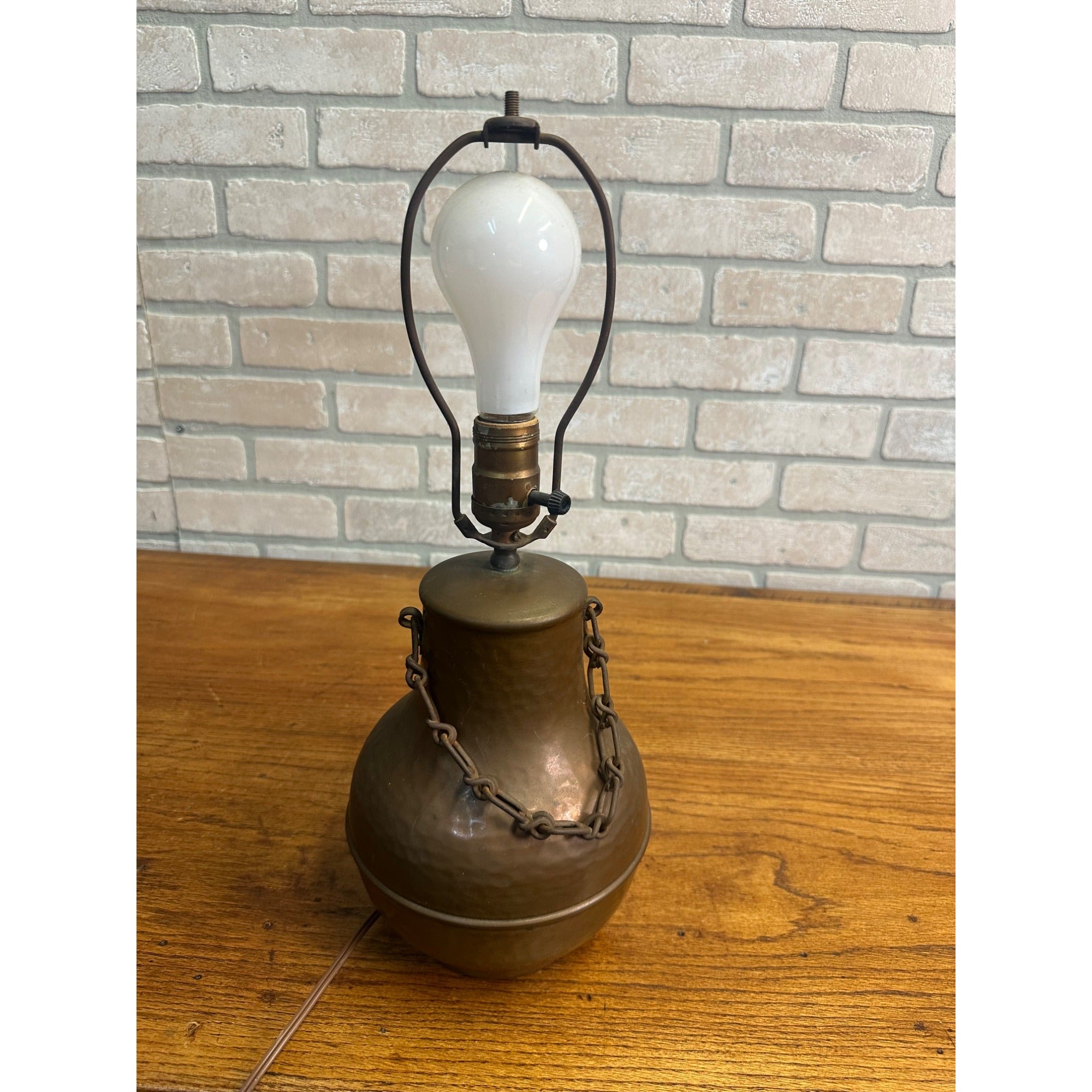 Vintage Arts & Crafts Hammered Copper & Iron Chain Table Lamp Mission