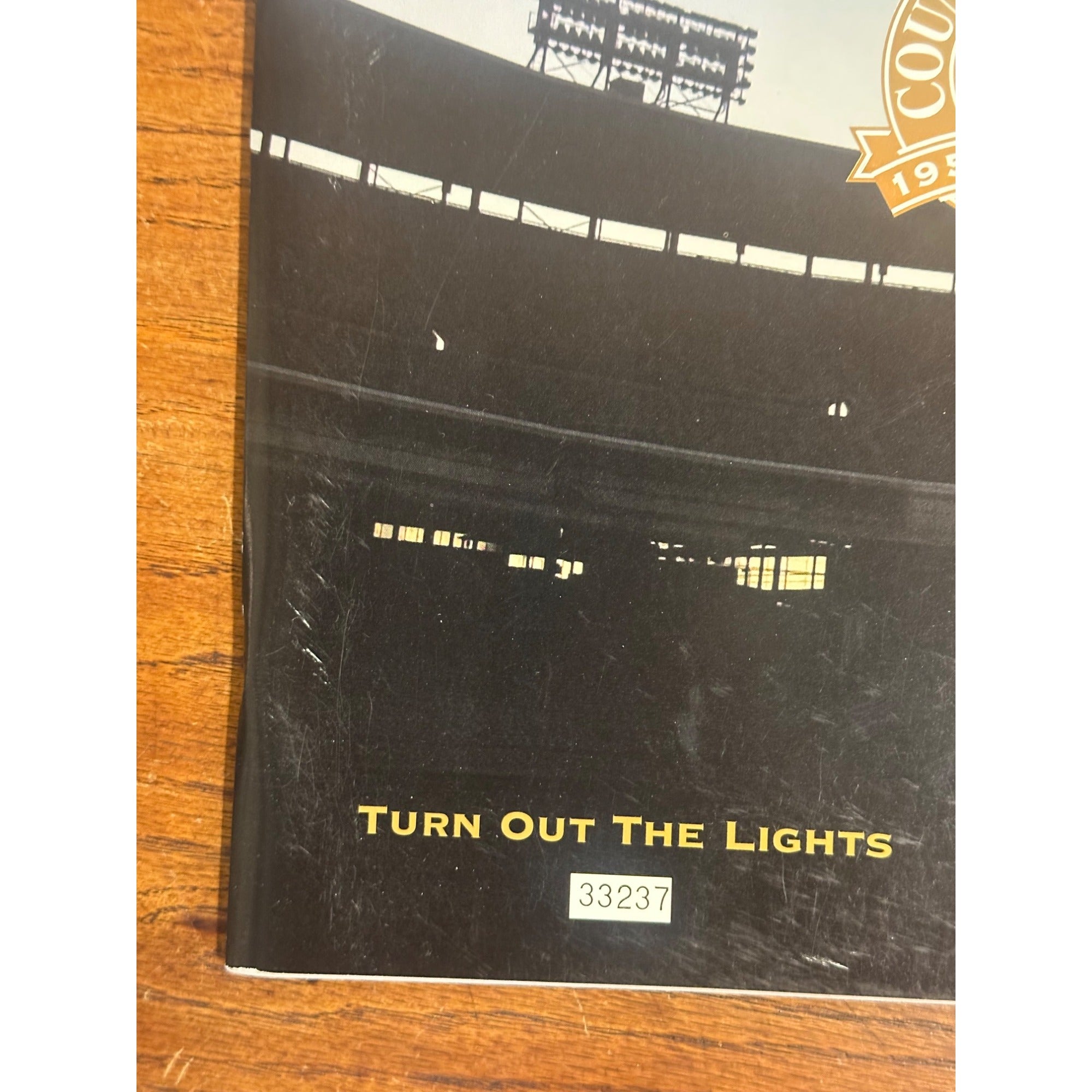 2000 Milwaukee Brewers Yearbook Magazine Lead Off ** County Stadium Last Game