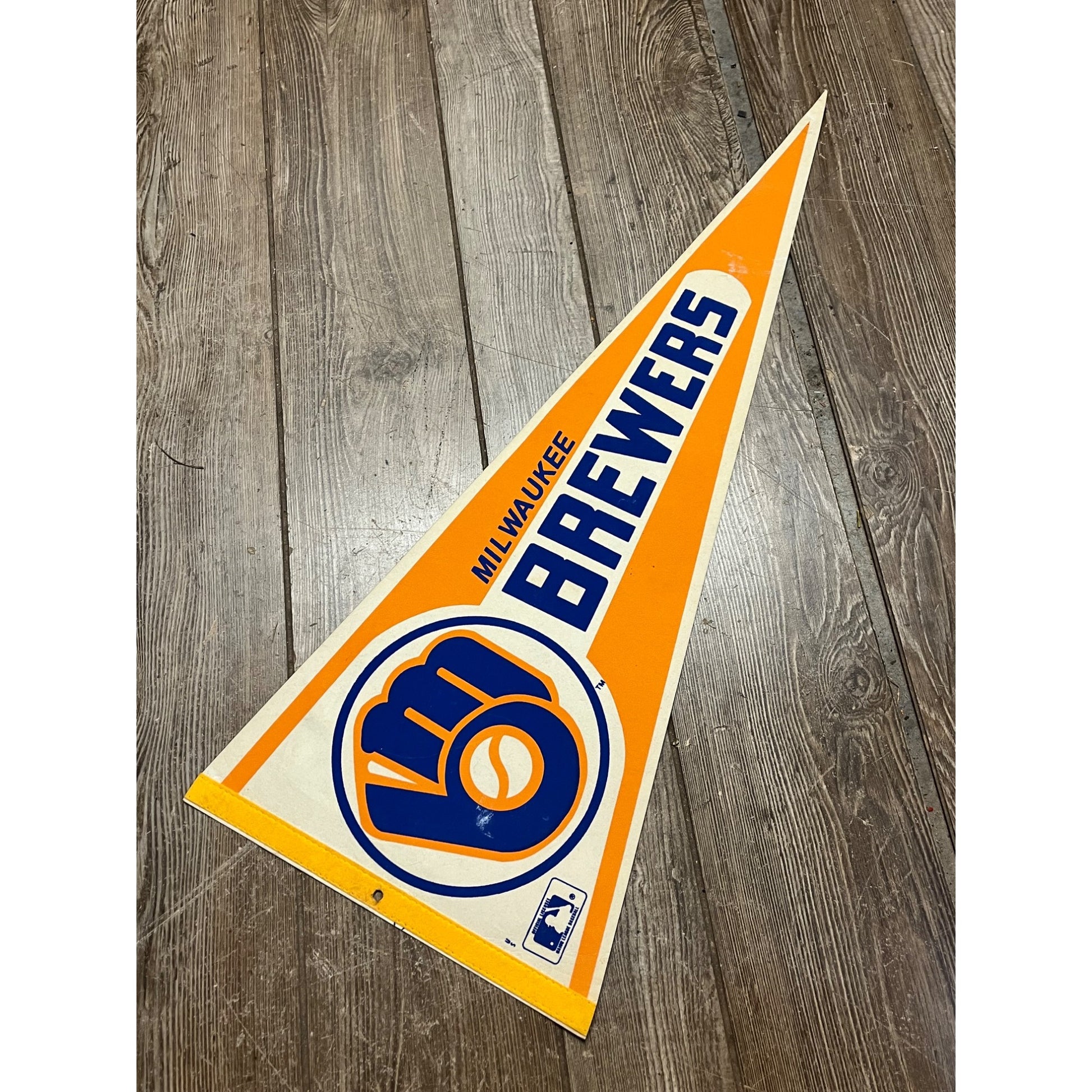 Vintage 1980s Milwaukee Brewers MLB Baseball Full Size Felt Pennant