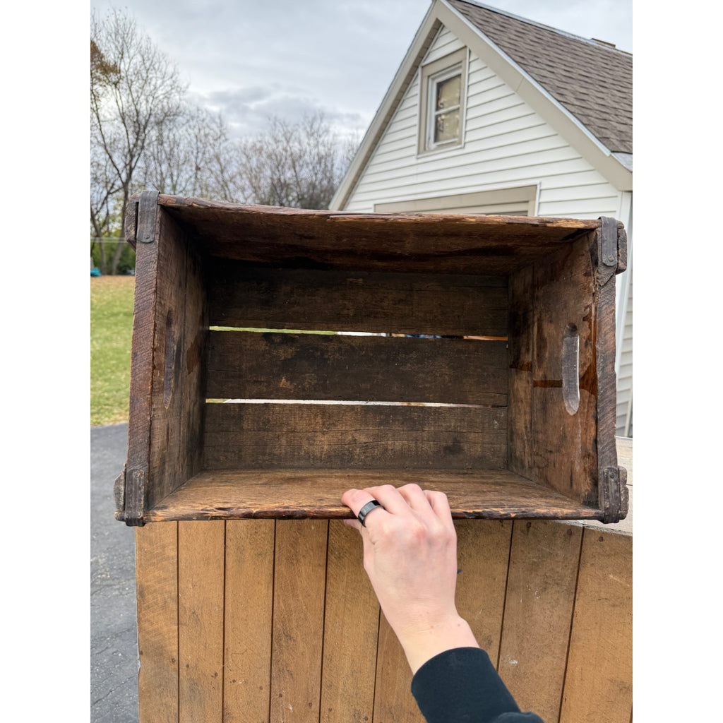 RARE Vintage Pre-Prohibition Cream City Brewing Wooden Beer Crate Milwaukee Wis