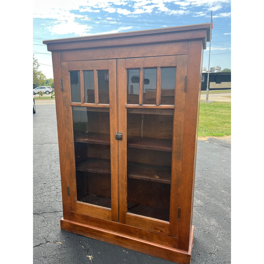 Vintage Mid-Century 1950s Bookshelf / Book Case Mission Arts & Crafts Style