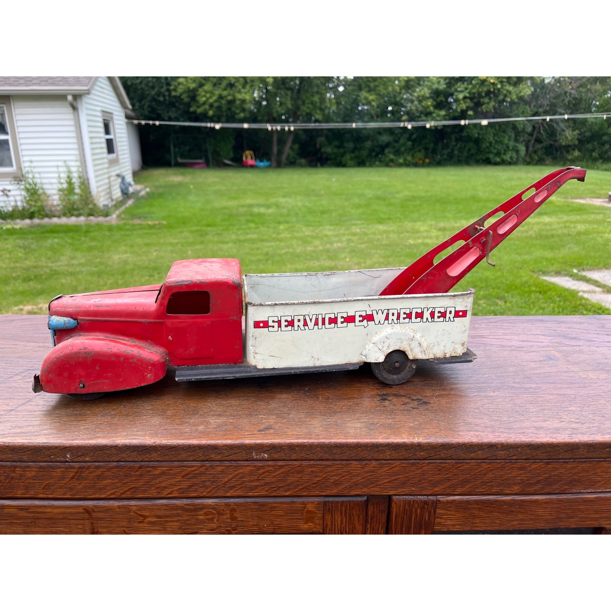 Vintage 1940s Wyandotte Toy Service E Wrecker Truck Pressed Steel
