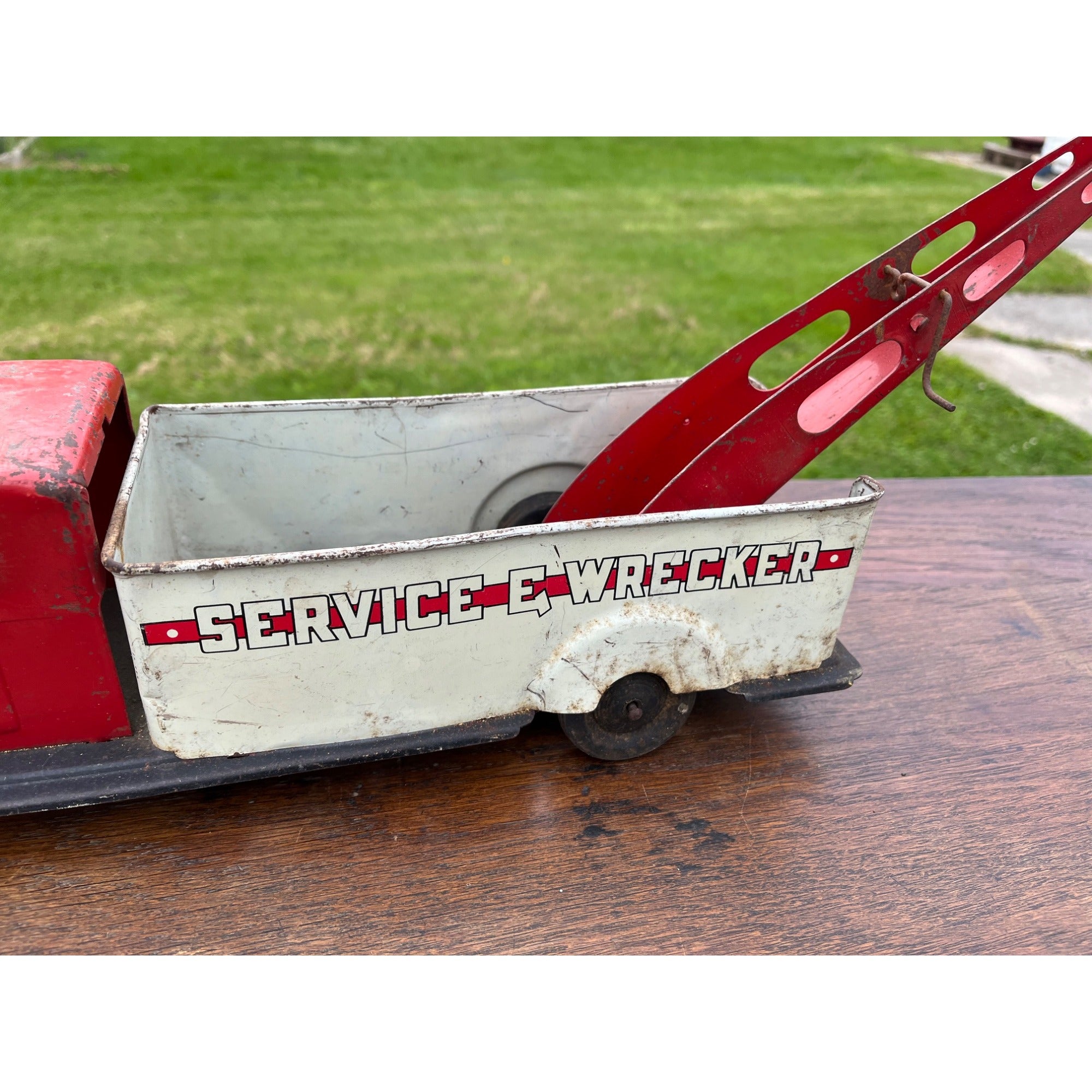 Vintage 1940s Wyandotte Toy Service E Wrecker Truck Pressed Steel