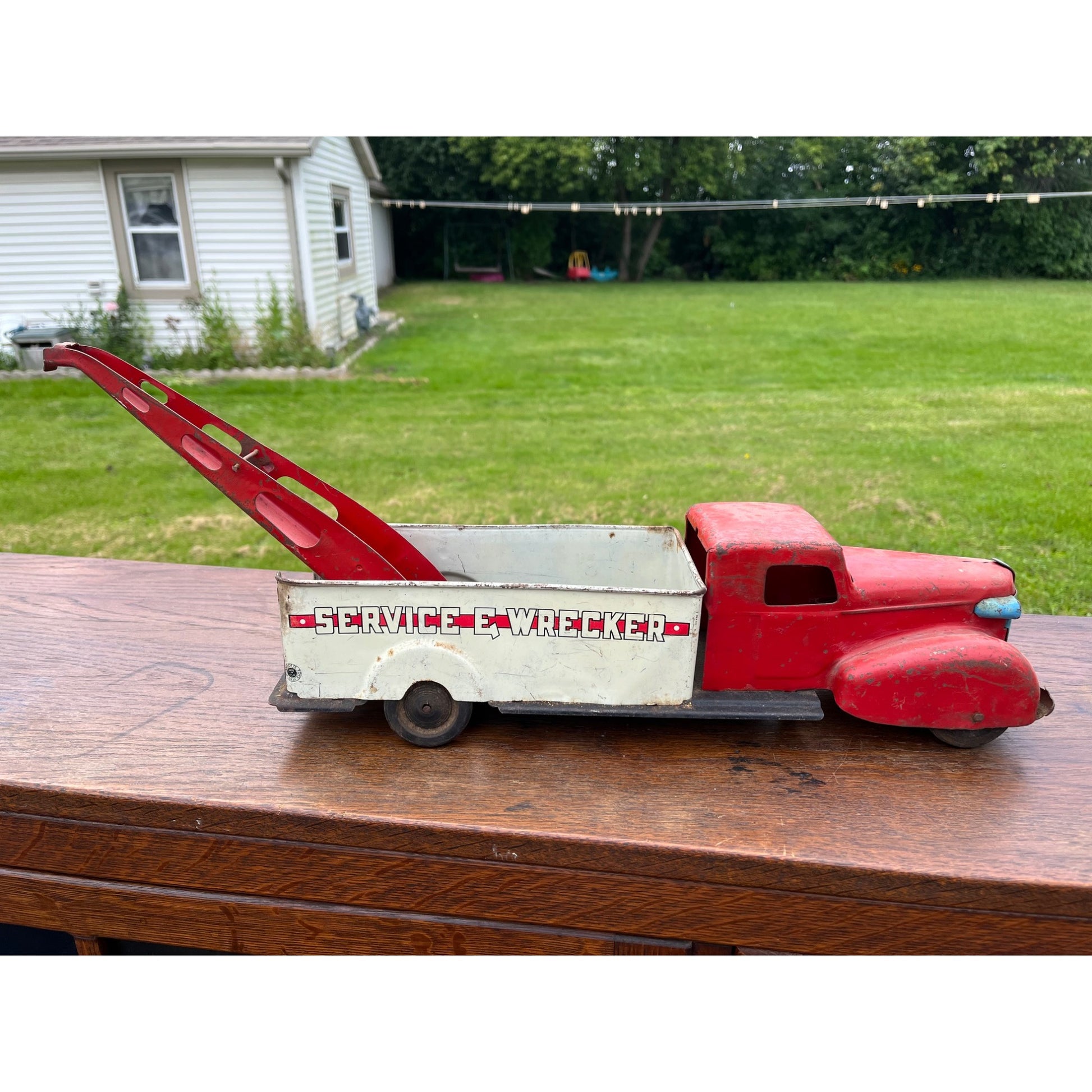 Vintage 1940s Wyandotte Toy Service E Wrecker Truck Pressed Steel