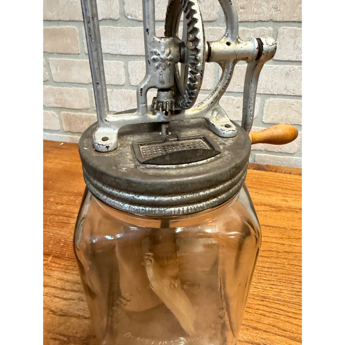 Dazey Mfg Co Butter Churn 34B w/ Handblown 3 Quart No.30 Glass In Working Order