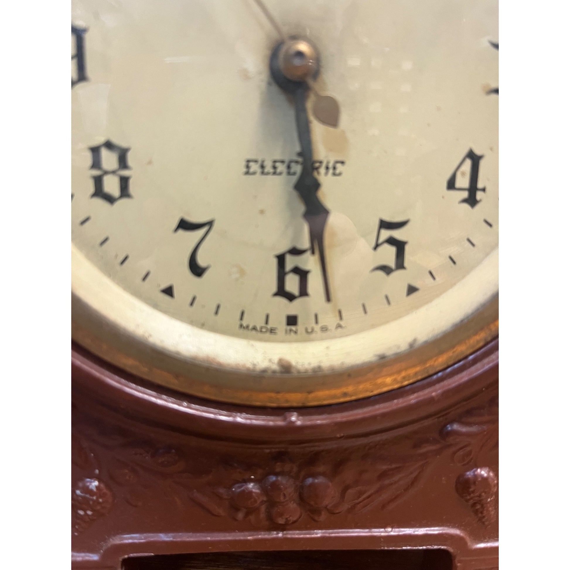 Vintage Windsor Electric Barrel Novelty Clock Cast Metal USA - Parts / Repair
